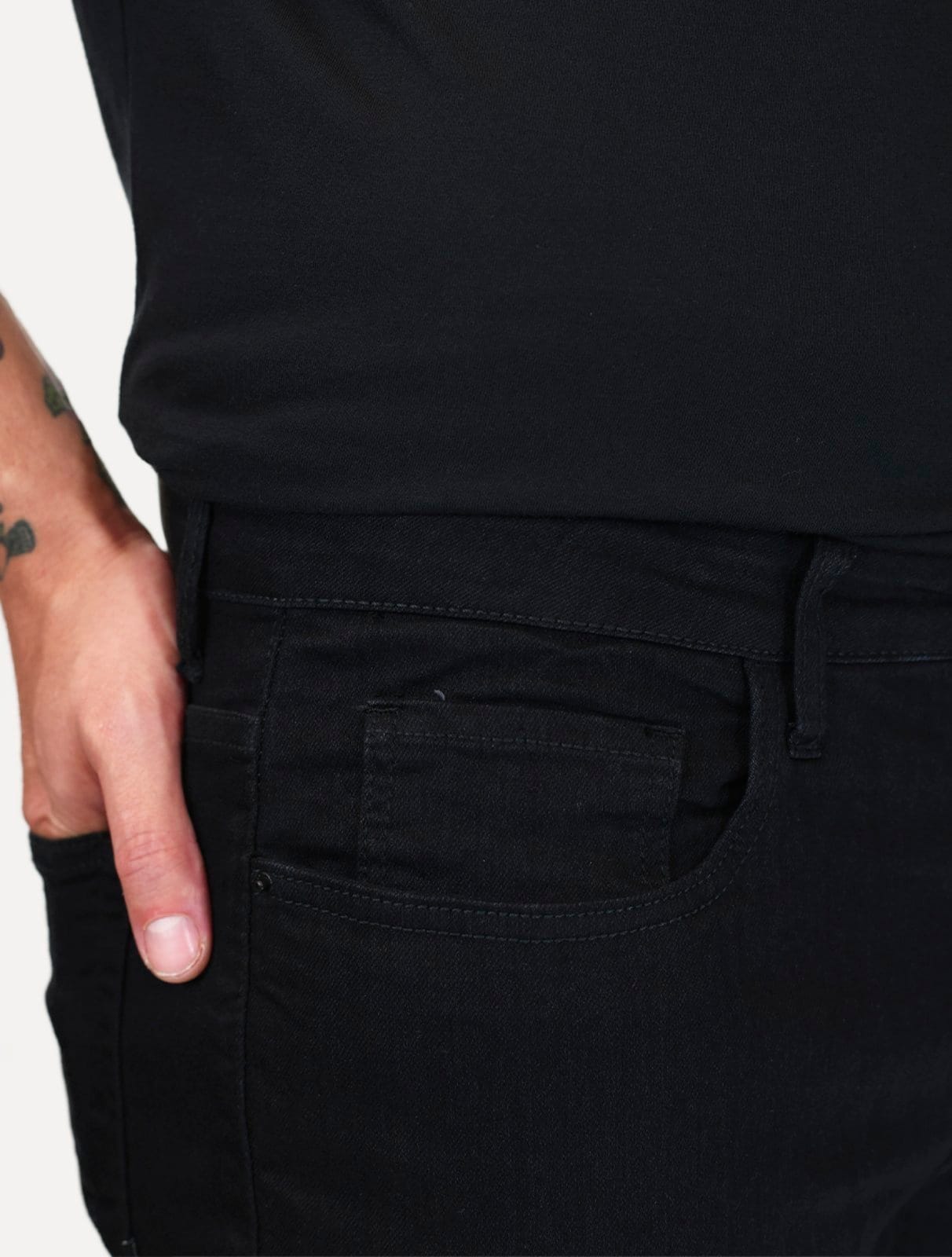 Vista 2 Calça Aramis Jeans Masculina Slim Black Kombat Preta Aramis preto black