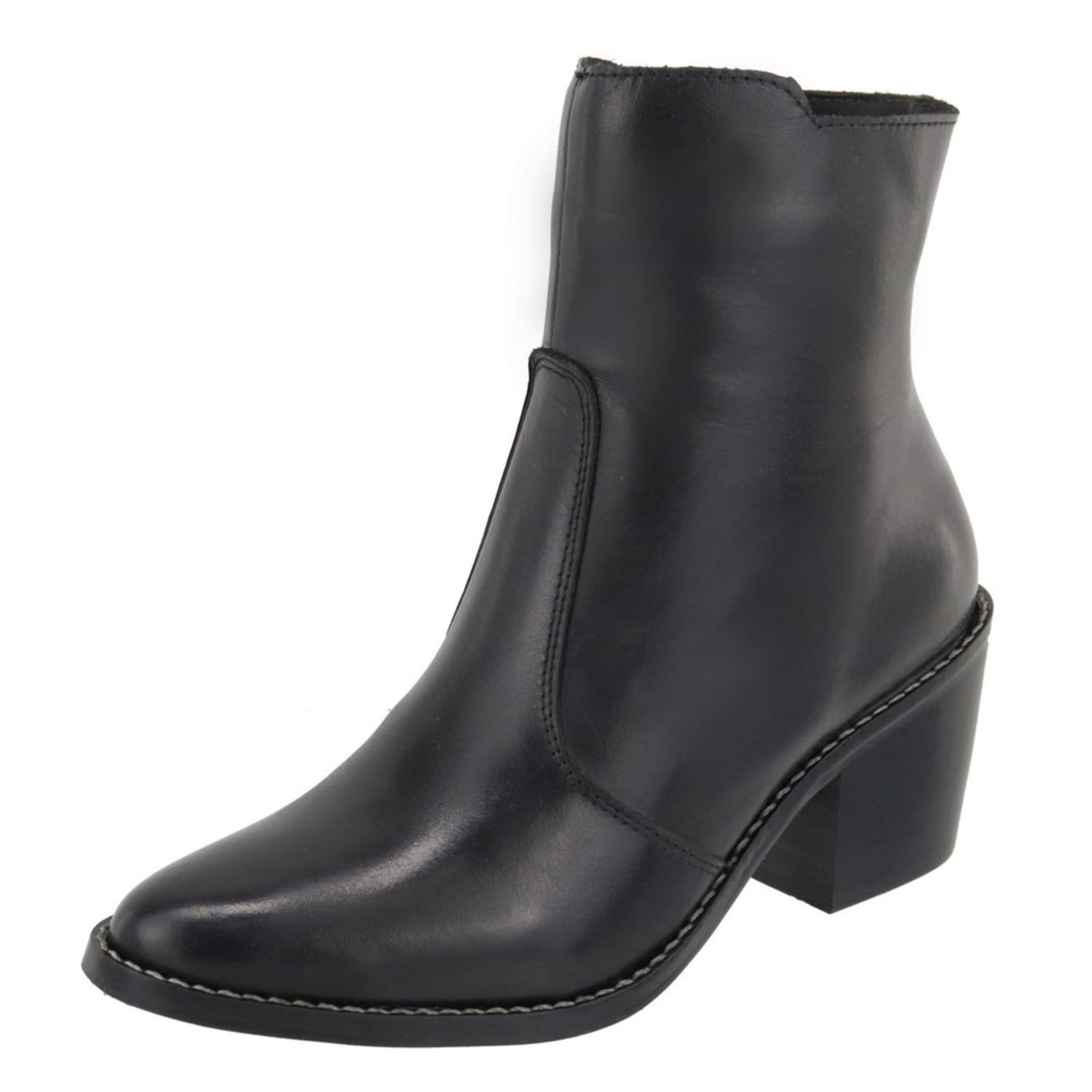 Bota Couro Bico Fino Cano Curto