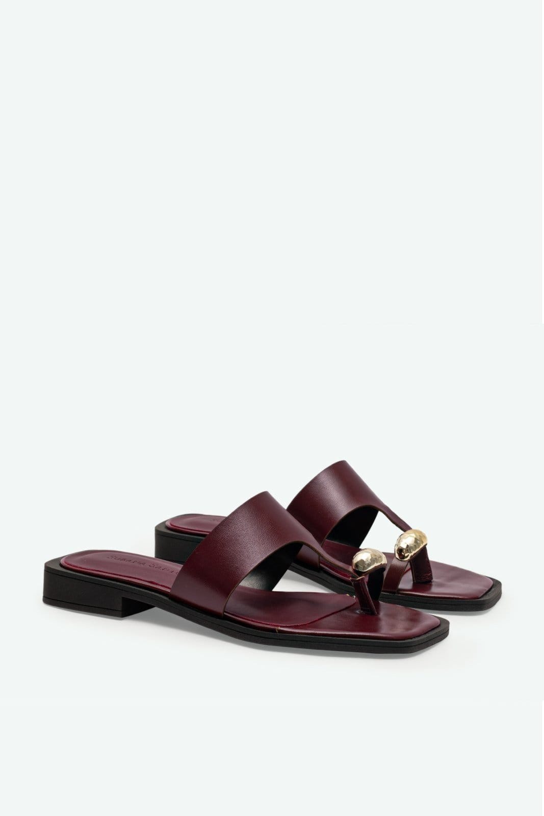 Vista 2 Flat Halle Suzana Santos bordô