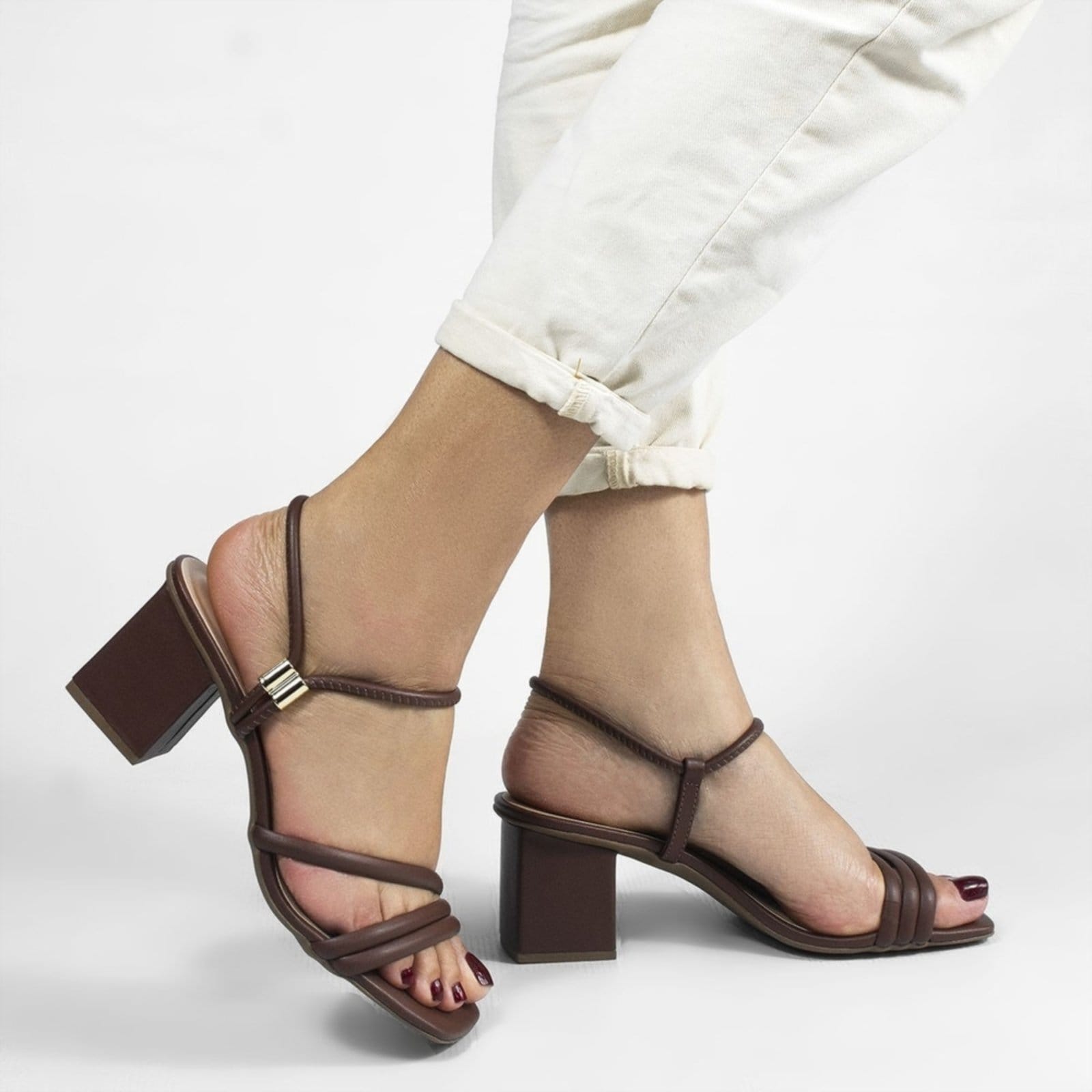 Vista 2 Sandália Zatta Salto Sextavado Bloco Margarida Marrom ZATTA caramelo