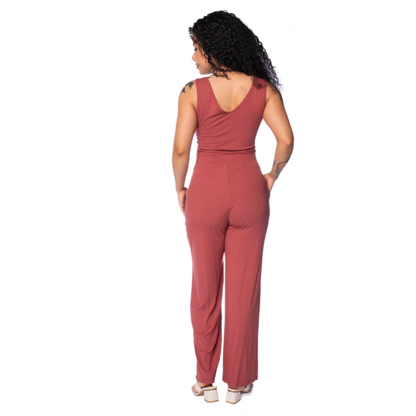 Vista 2 Macacão Feminino Habana Canelado Telha Habana vermelho