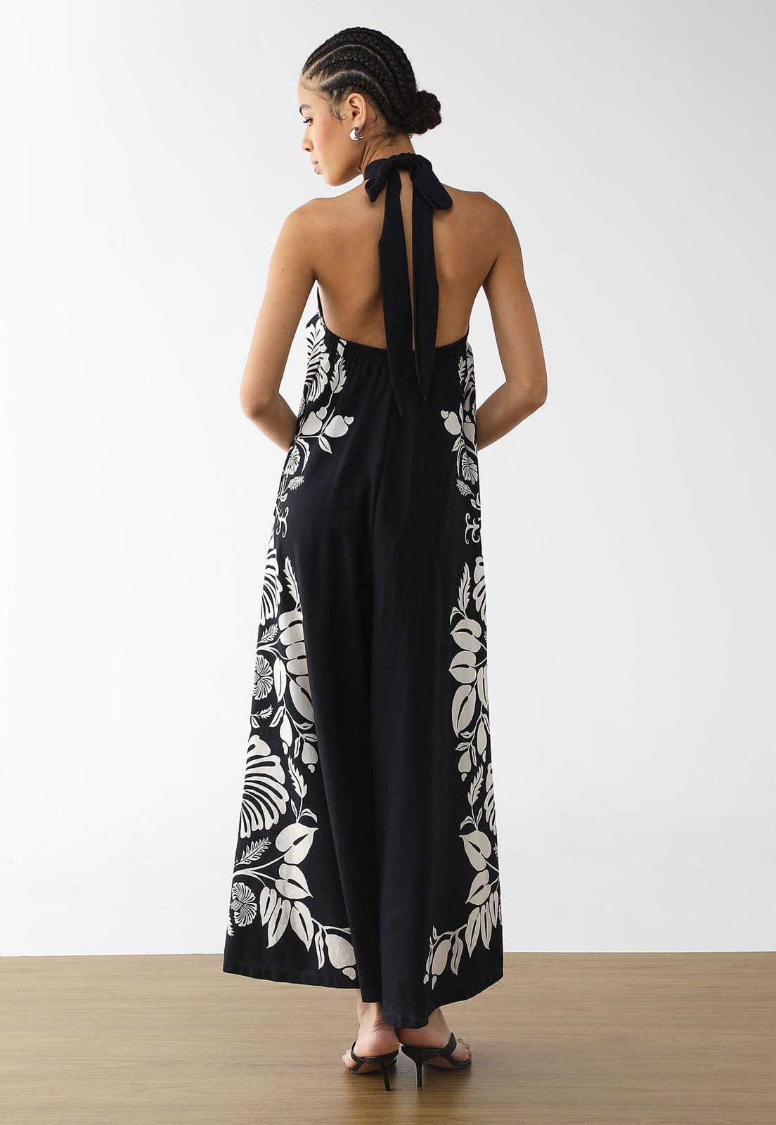 Vista 2 Macacão Feminino Farm Estampa Floral FARM preto