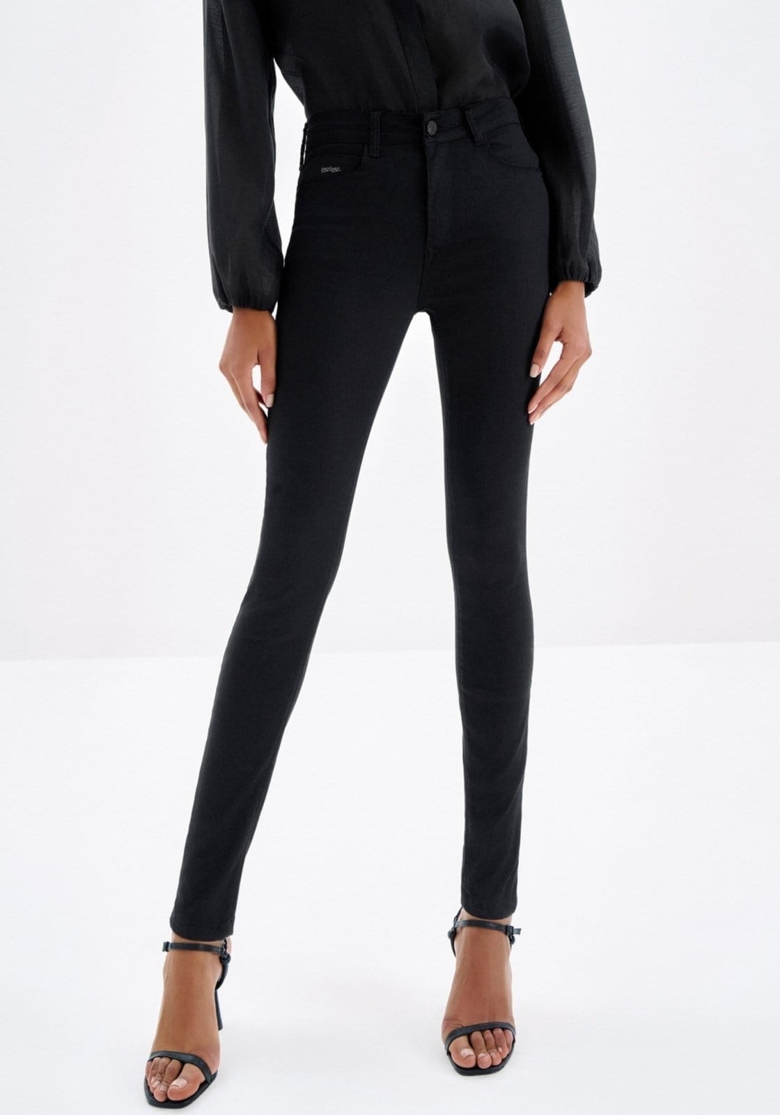 Vista 2 Calça Sarja Skinny Cintura Alta Ever Black Lez a Lez preto black