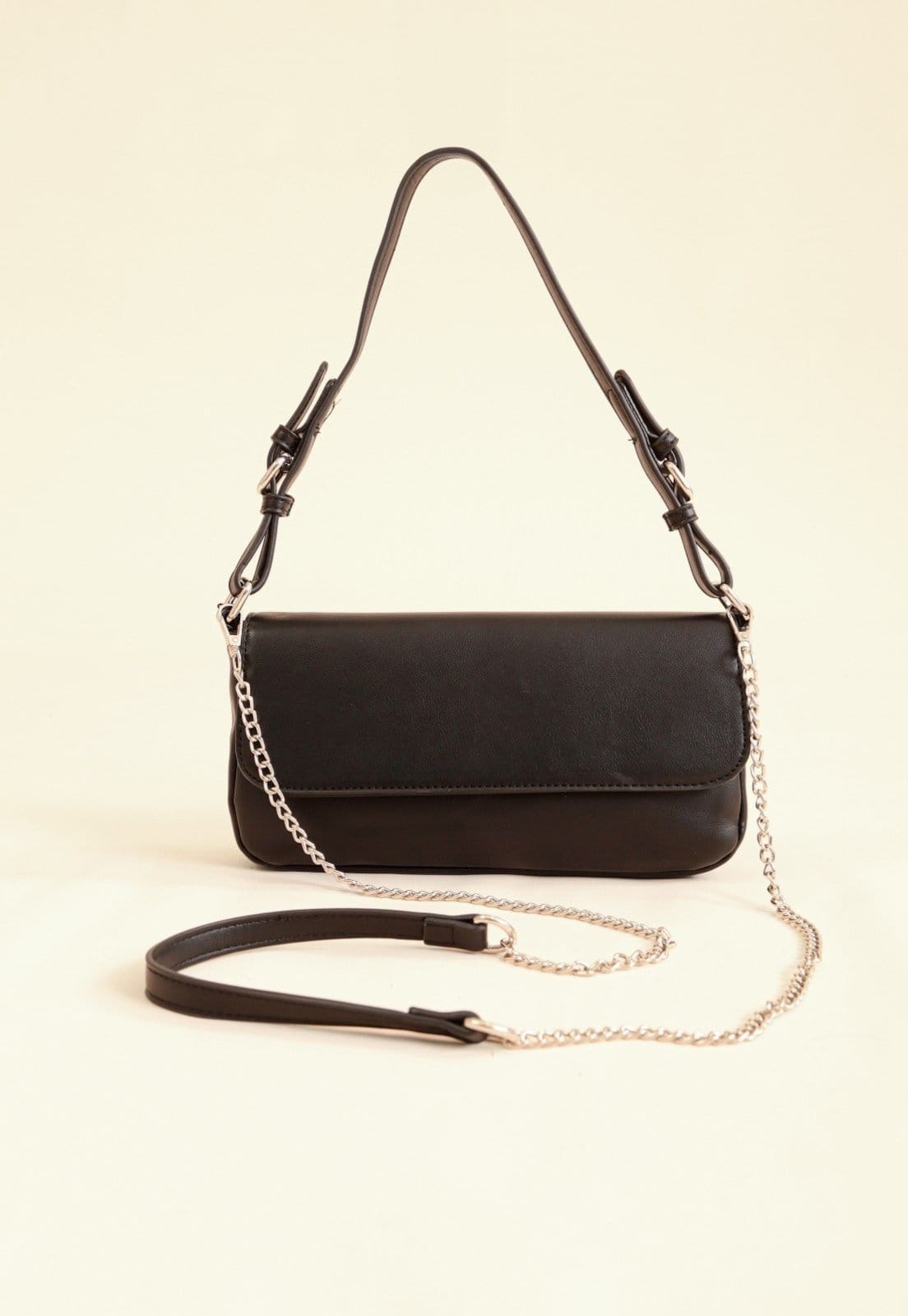 Vista principal Bolsa Baguete Pop Me Com Corrente Pop Me preto