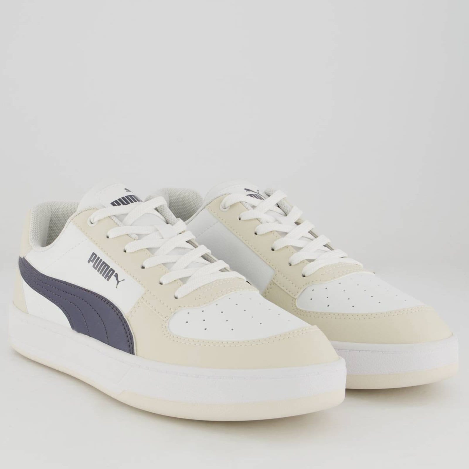 Vista 2 Tênis Puma Caven 2.0 BDP e Preto Puma branco