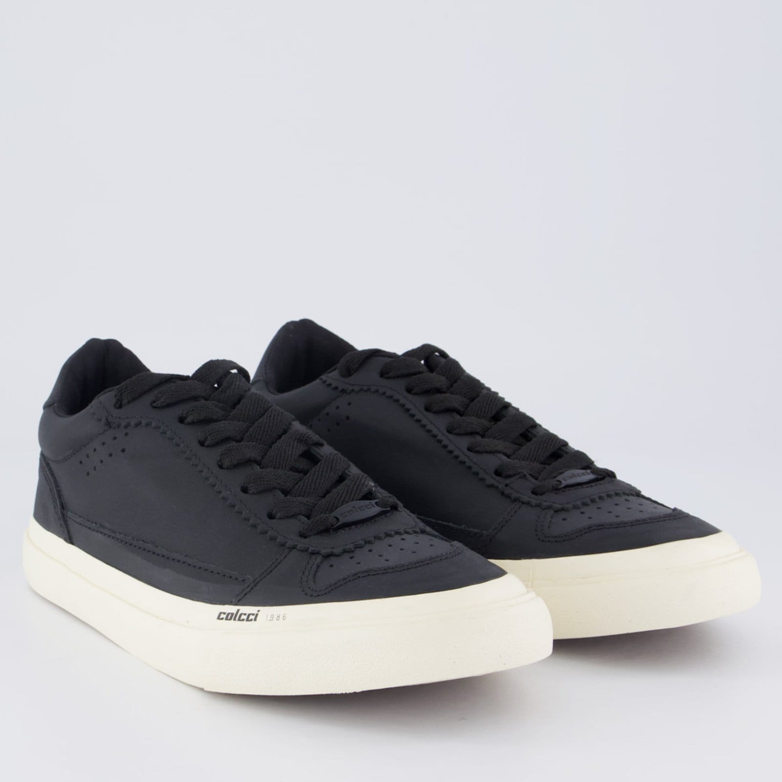 Vista 2 Tênis Colcci Vulcan Feminino e Branco Colcci preto