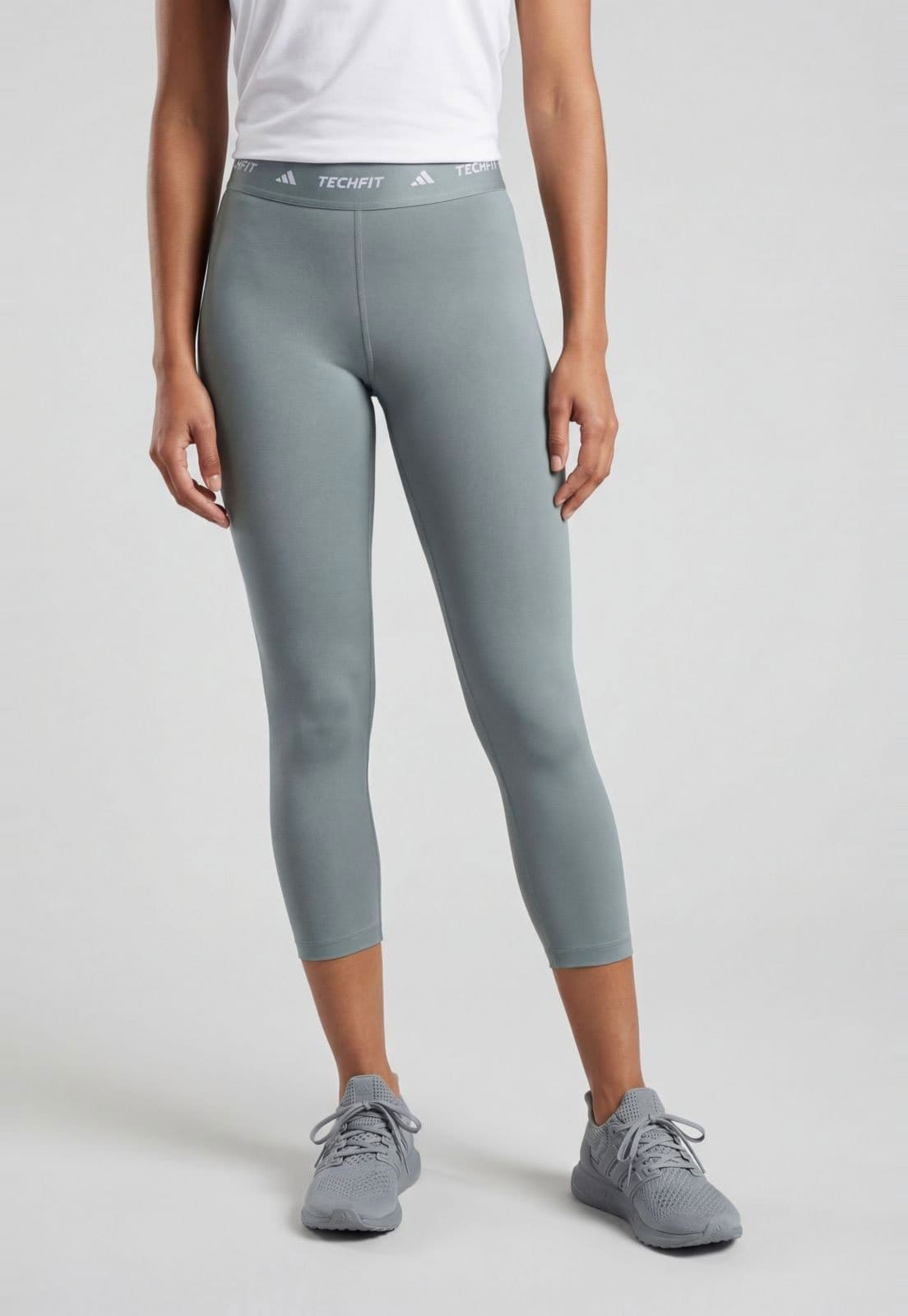 Calça Legging Feminina adidas Performance Techfit Capri