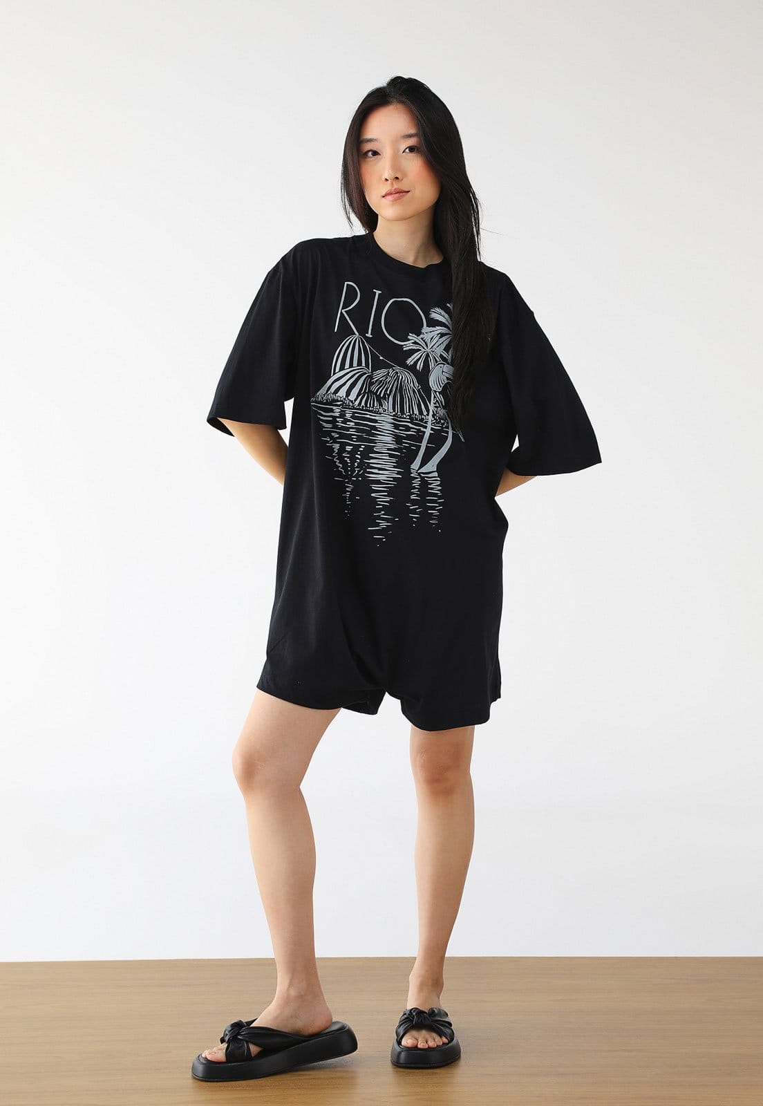 Vista 2 Macaquinho FARM Curto Rio FARM preto