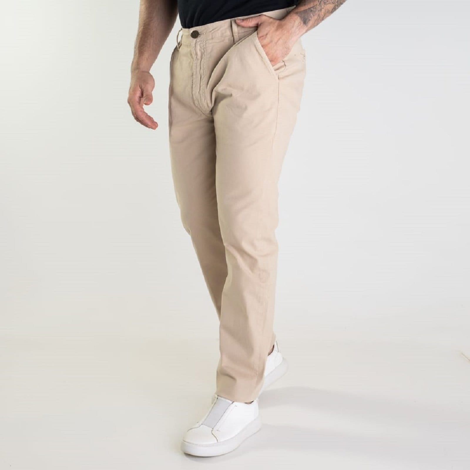 Vista 2 Calça John John Portland Chino Khaki Jonh John cáqui khaki