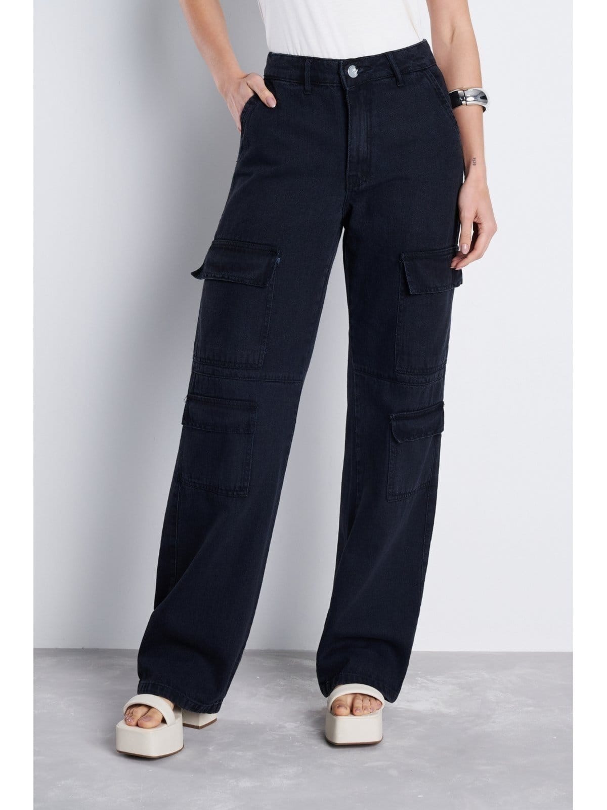 Vista principal Calça Jeans Feminina Cargo Noir Cintura Alta Preto NEW DENIM preto noir