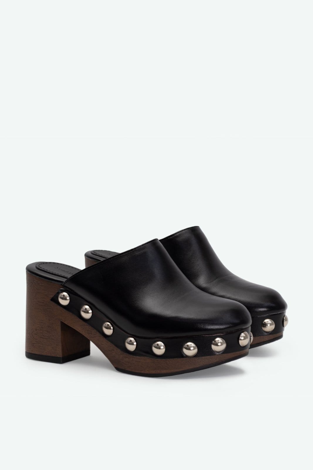 Vista 2 Clog Cooper Suzana Santos preto