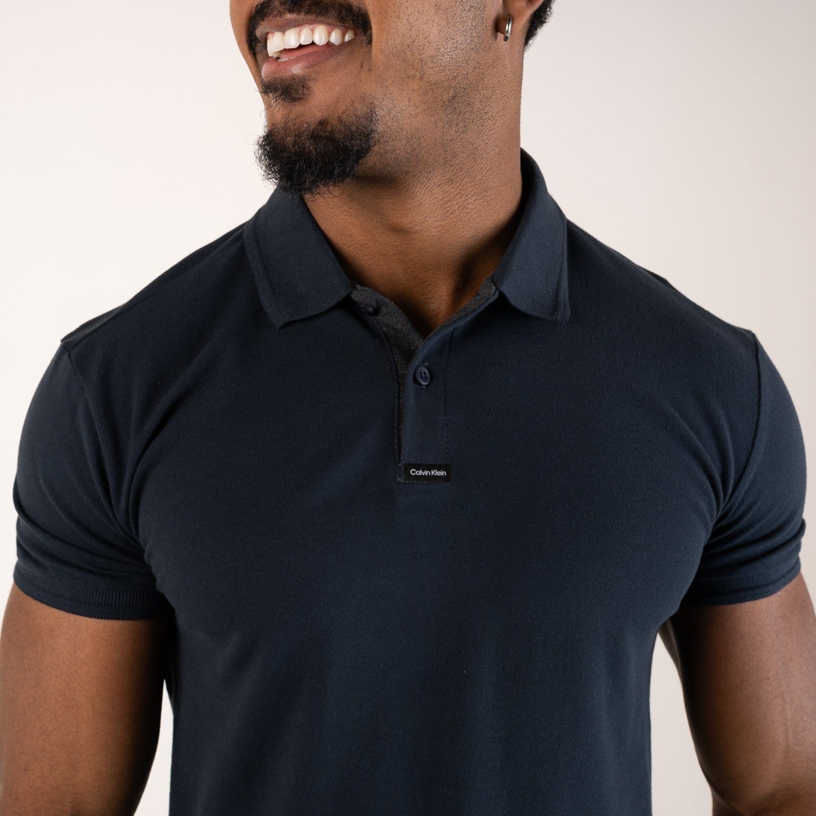 Vista 2 Camisa Polo Calvin Klein Premium Petróleo Calvin Klein azul