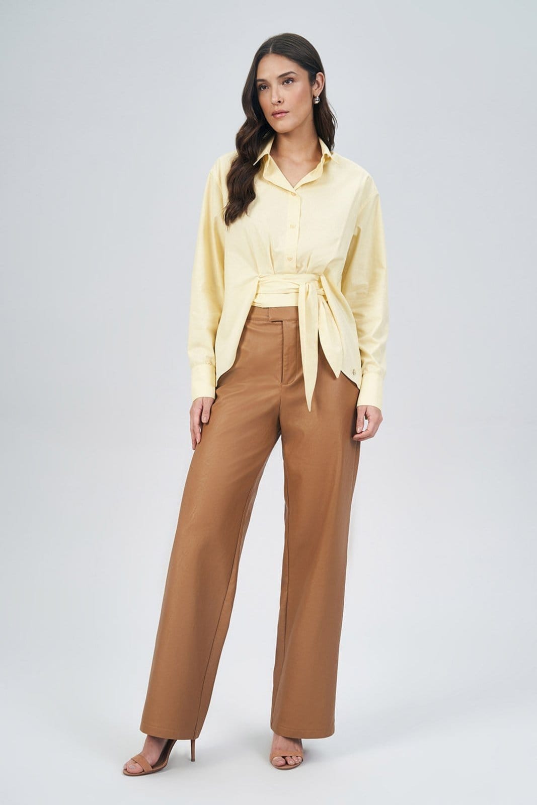 Vista 2 Camisa Com Faixa Feminina Acostamento ACT FEMININO loiro