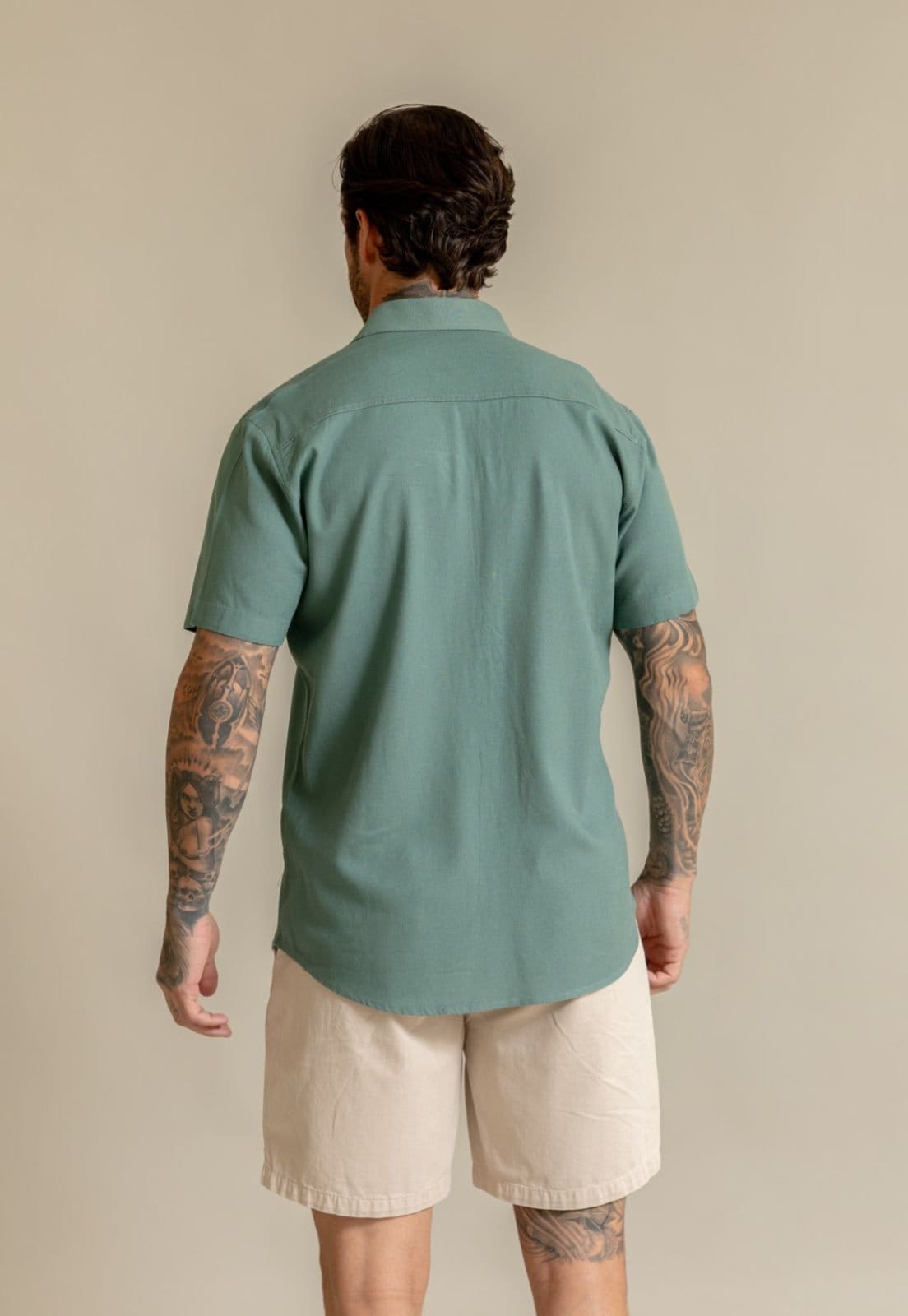 Vista 2 Camisa Social Manga Curta com Viscose e Linho Dialogo Dialogo Jeans verde