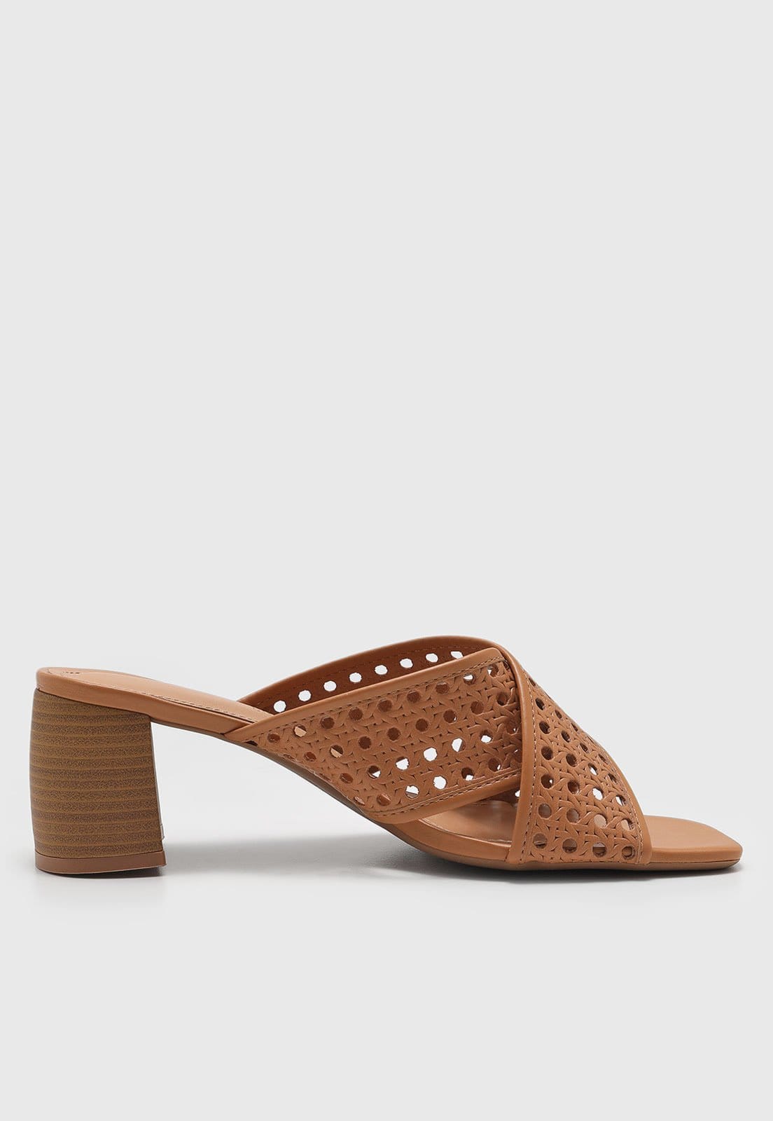 Vista 2 Sandália Feminina Santa Lolla Salto Médio Vazado Santa Lolla caramelo