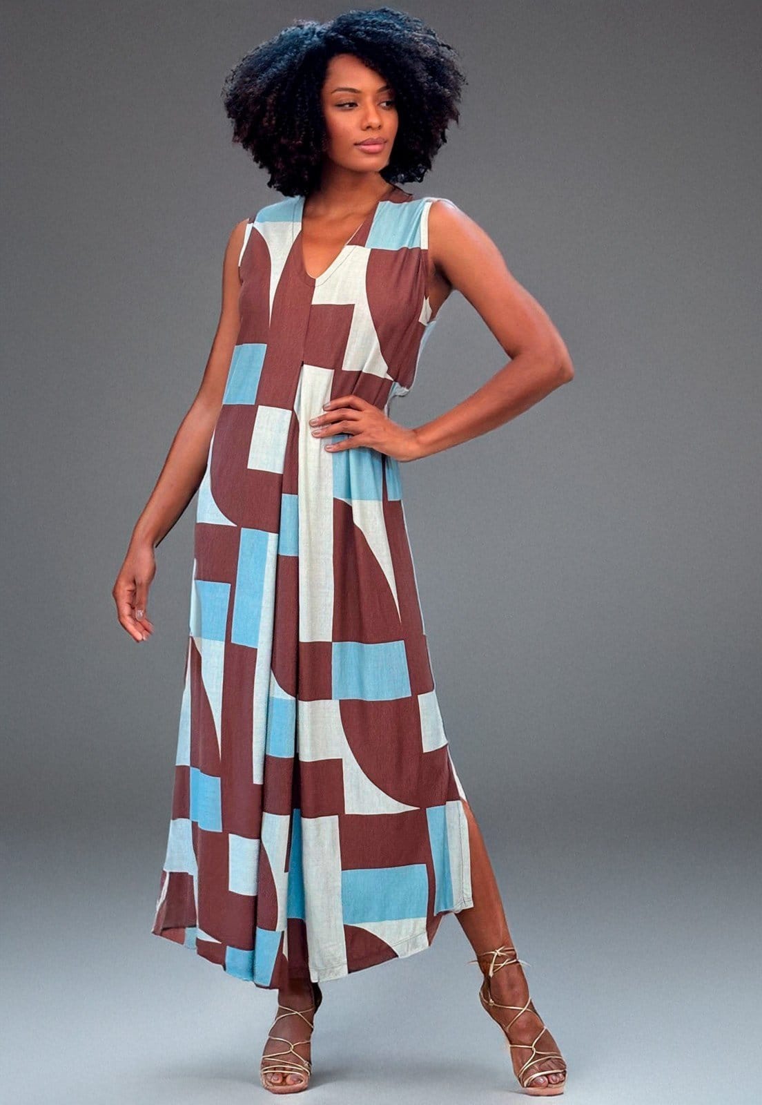 Vista principal Vestido Cabanafree Longo Acará Malha Estampa Santa Rosa do Tocantins Cabanafree azul rosa