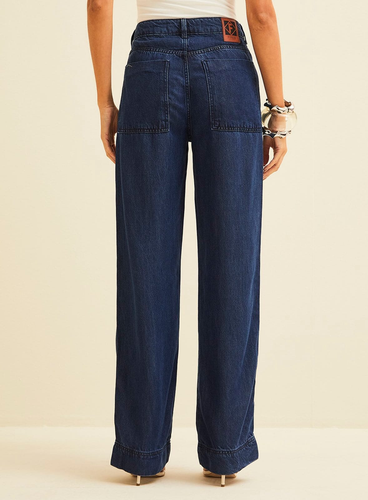 Vista 2 Calça Jeans Raquel Wide Leg Forum Indigo Forum azul indigo