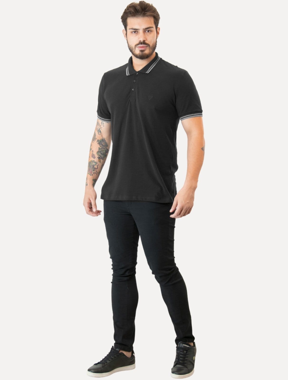 Vista 2 Polo Guess Masculina Piquet Outline Triangle Grey Frieze Preta Guess preto grey