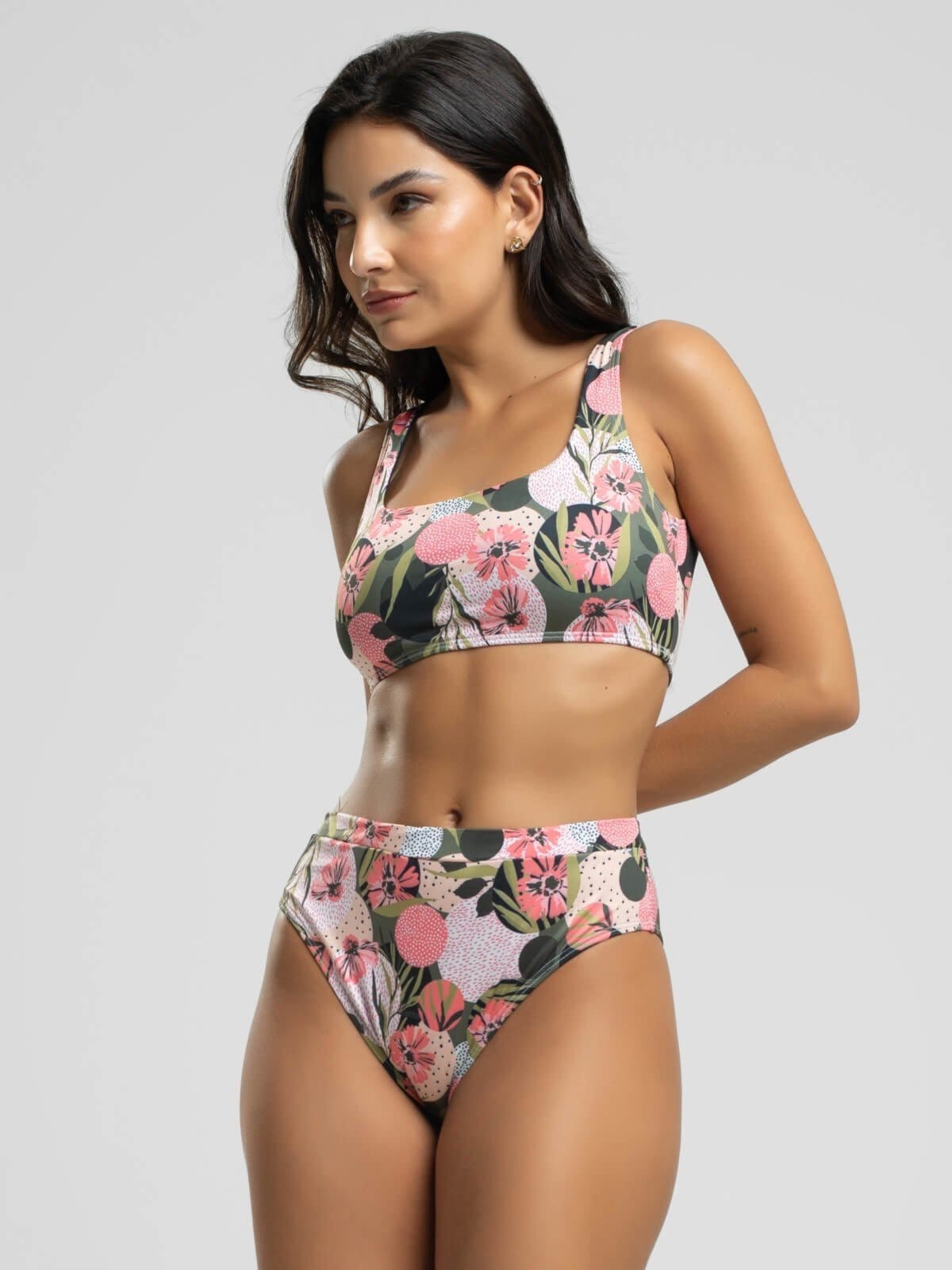 Vista 2 Biquini Regata Calcinha Hot Pants Proteção Uv 50+ Vicbela Rosa Vicbela estampado/multicolorido/pink/rosa rosa