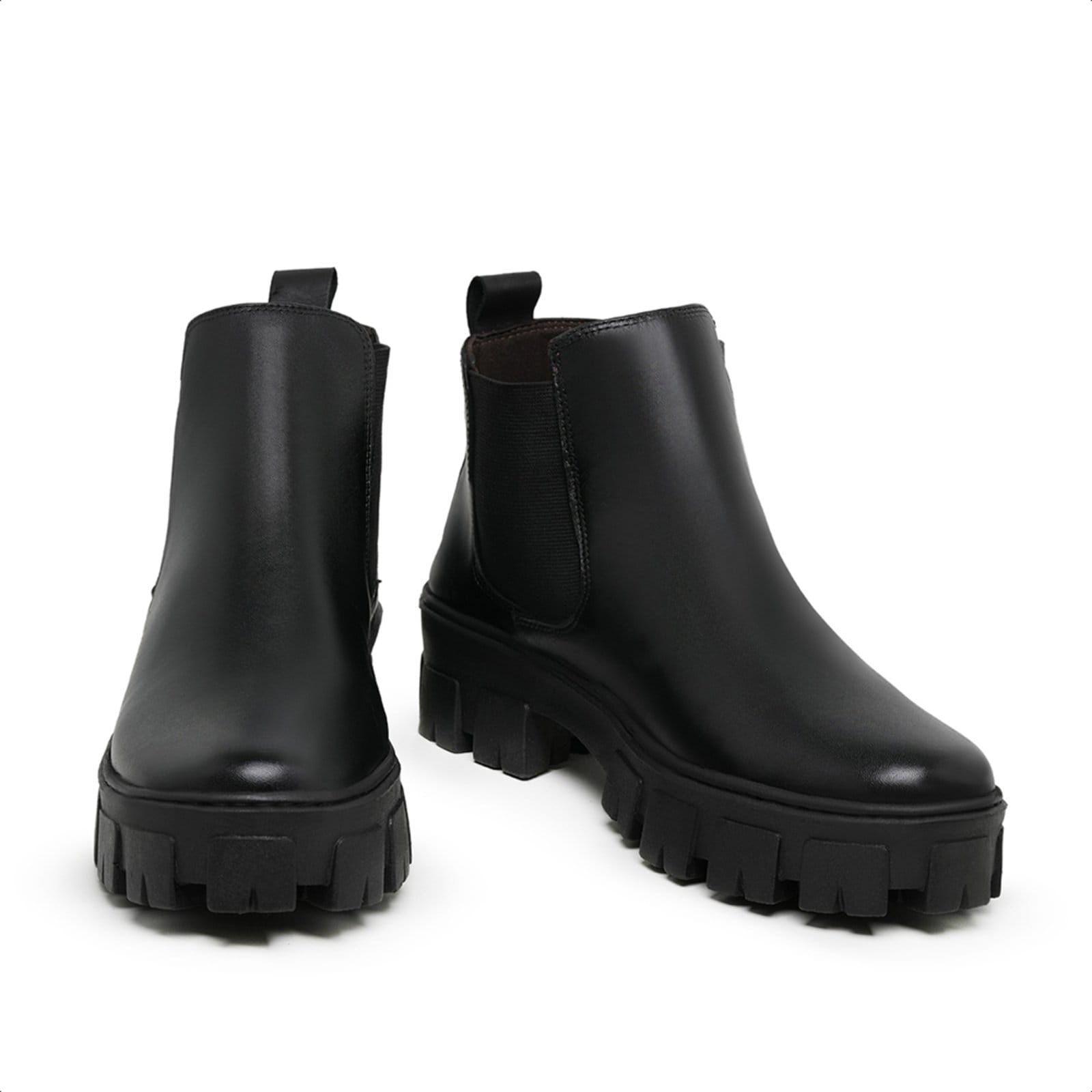 Vista 2 Bota Chelsea Masculina em Couro e Sola Tratorada 24788 Malbork preto