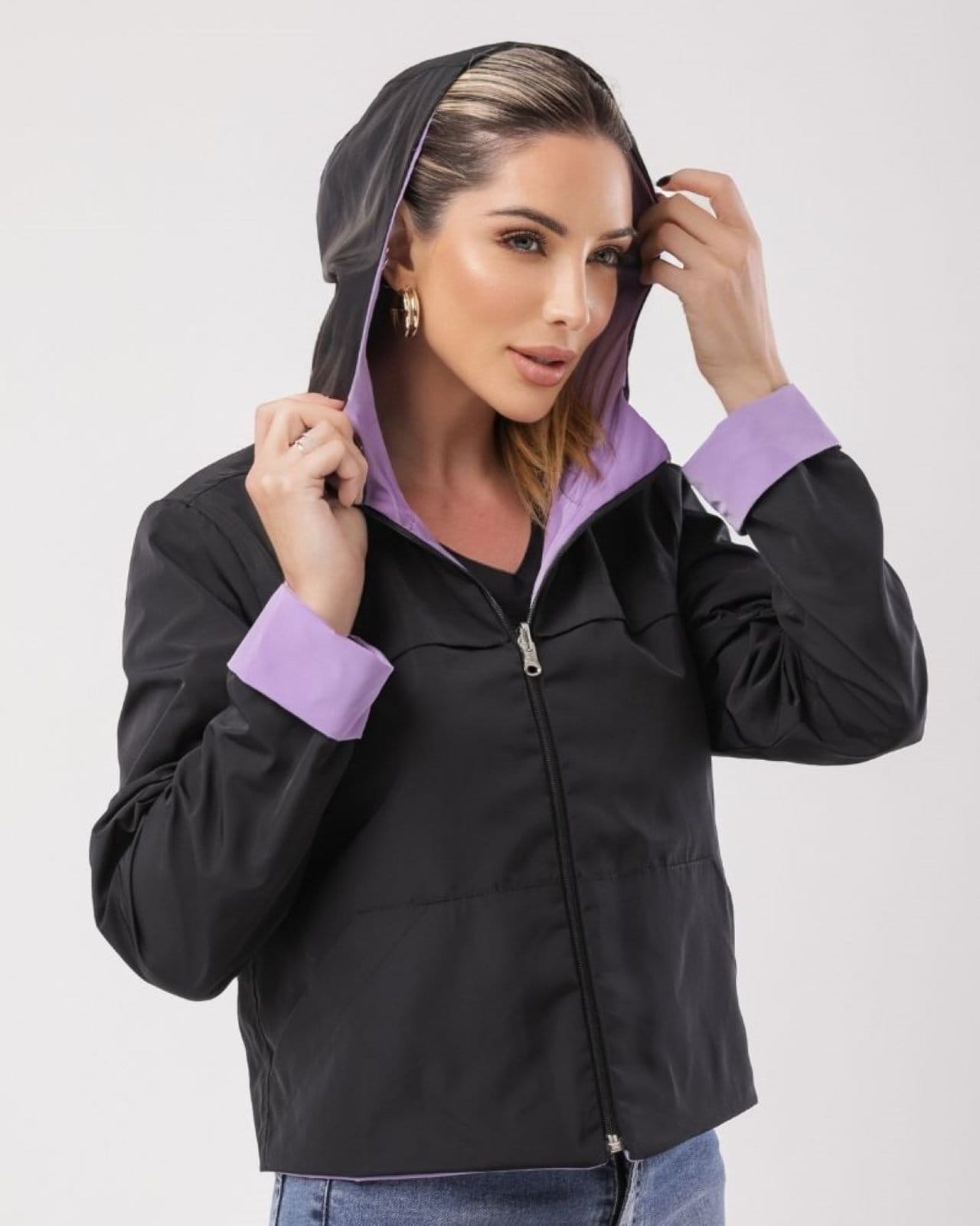 Vista 2 JAQUETA CURTA CORTA VENTO DUPLA FACE LEA POLLEN preto