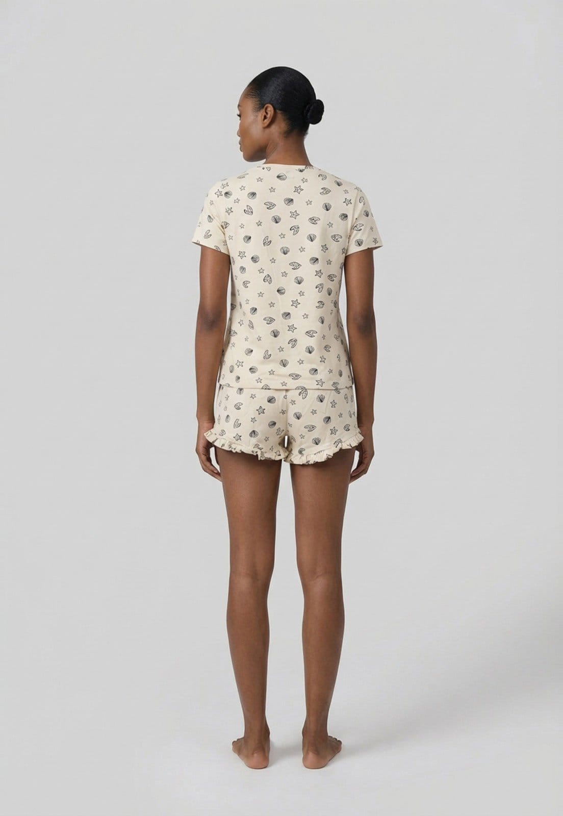 Vista 2 Conjunto Pijama Curto Feminino Hering Estampa Marinha Hering bege