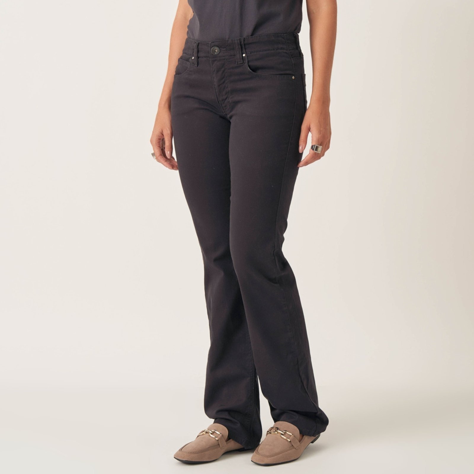 Imagem principal Calça Jeans Confort Reta Cintura Alta Cós Revel Listras Bloom preto