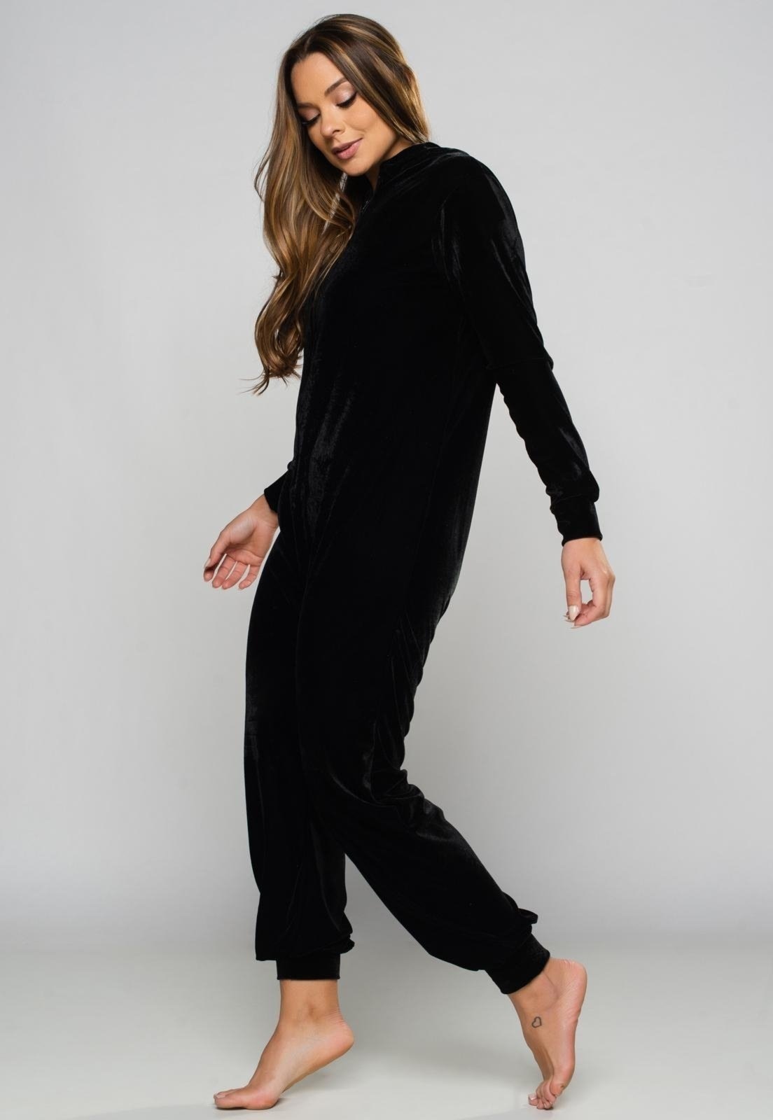 Imagem principal Macacão Longo MVB Modas Veludo Manga Longa Pijama Canguru Mvb Modas preto
