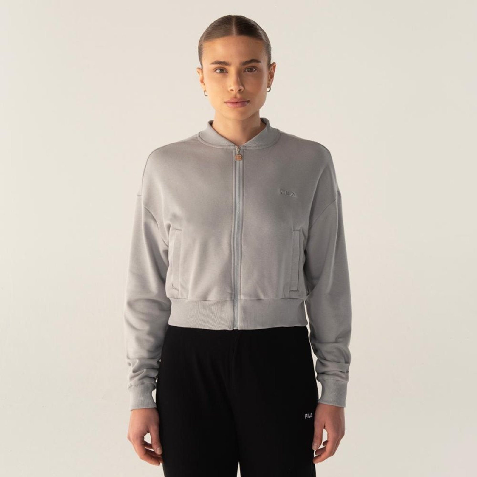 Imagem principal Jaqueta Fila Comfort Classic B Feminina Fila incolor