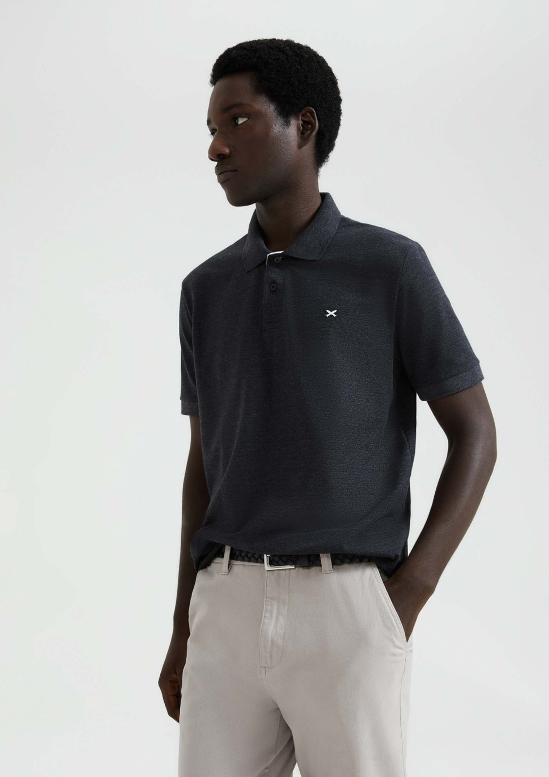 Imagem principal Camisa Polo Básica Masculina Em Malha Piquet Hering cinza