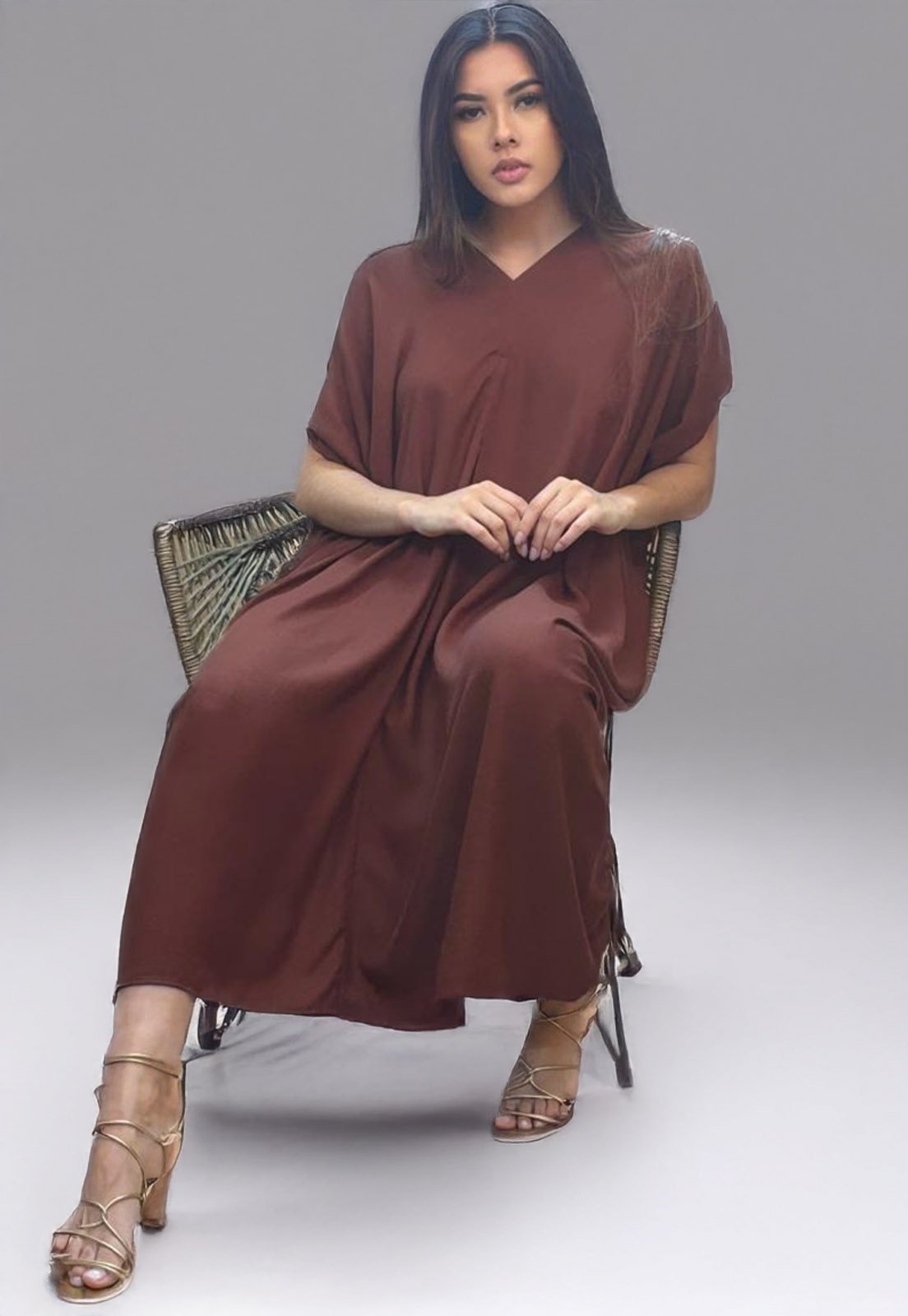 Imagem principal Vestido Kaftan Amazonia Vital Detalhes nas Costas Amazonia Vital marrom