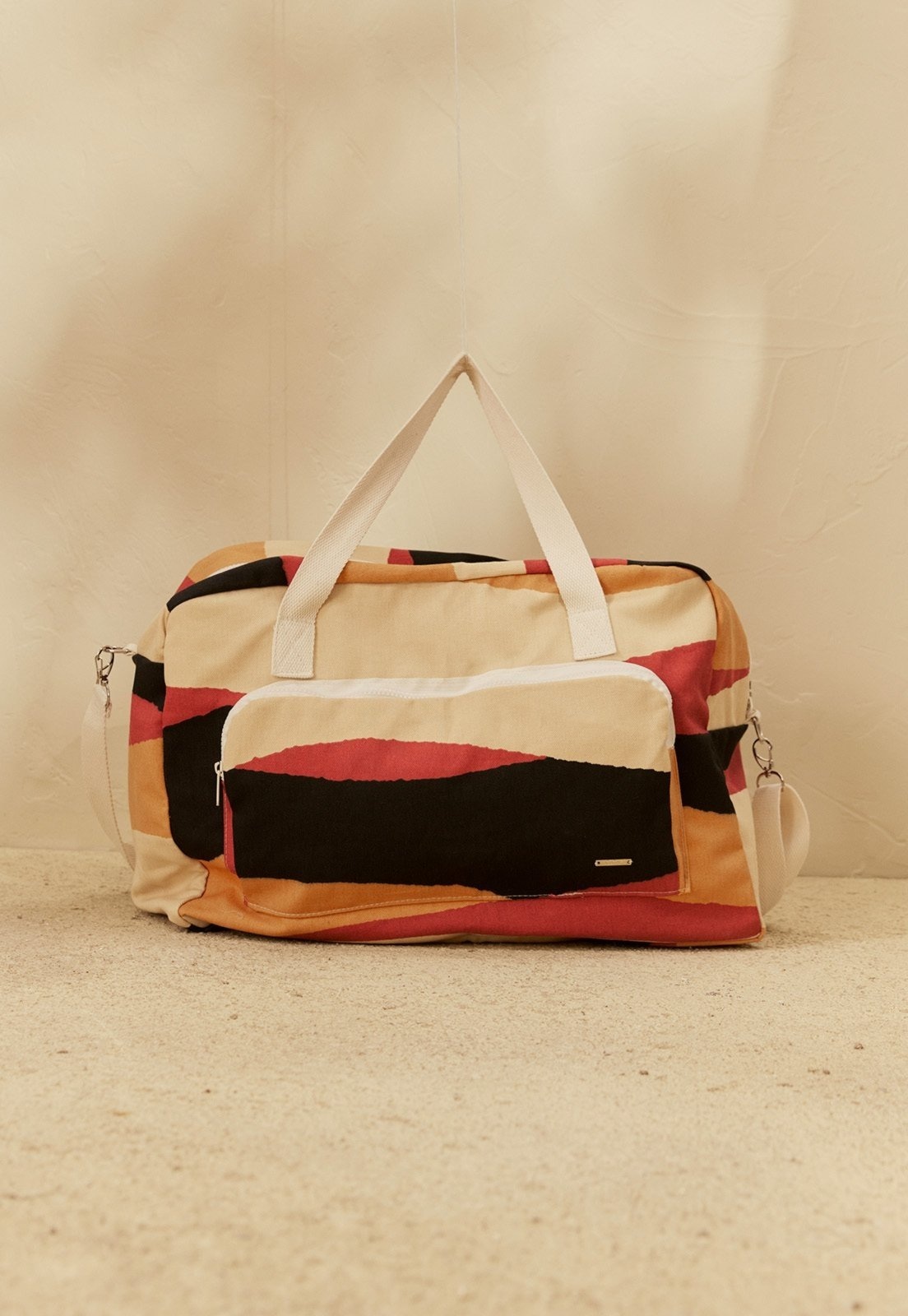 Imagem principal Mala Viagem Estampada Relevo CaCay bege