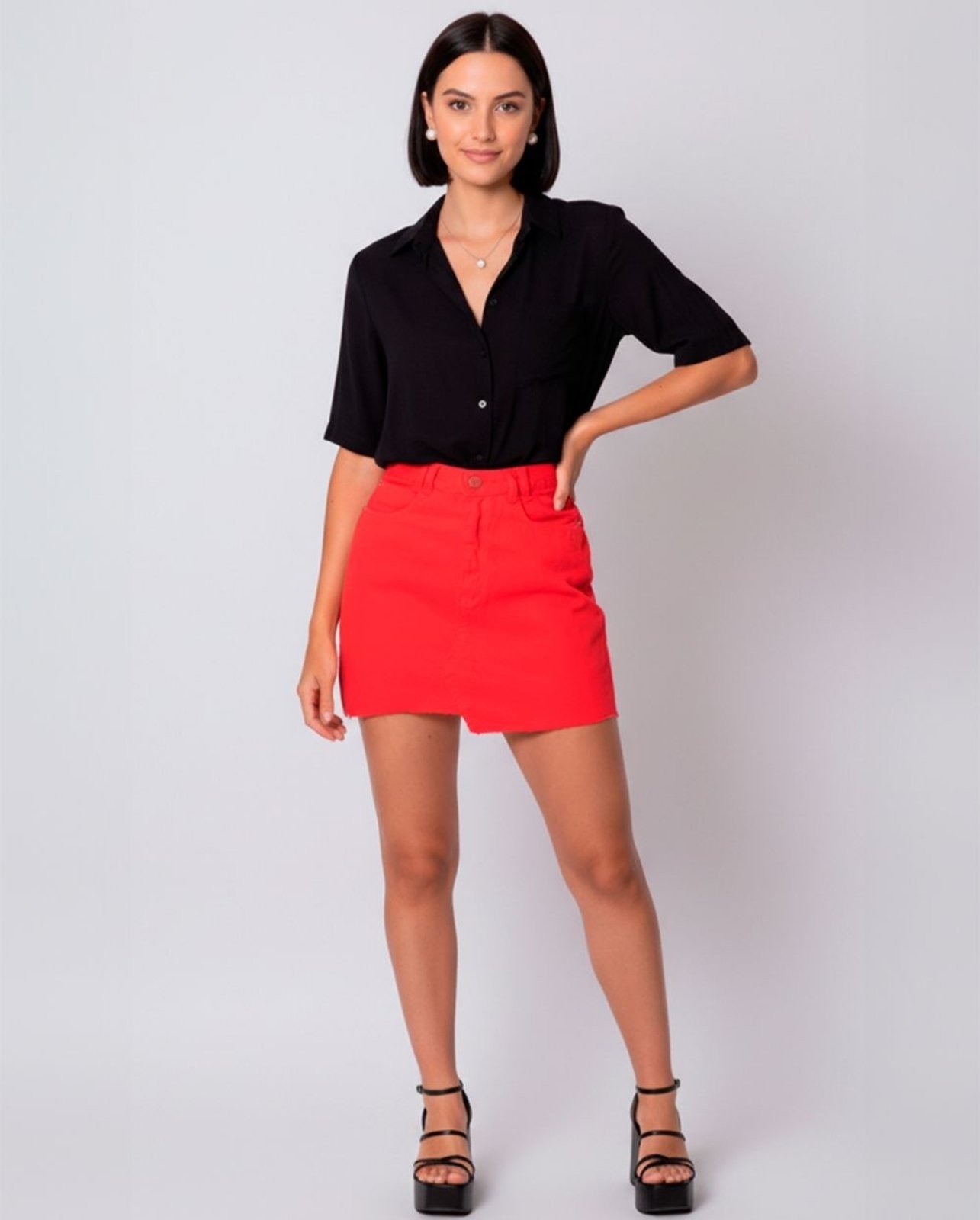 Imagem principal Mini Saia com Recorte Frontal e Barra a Fio 22528 Consciência vermelho