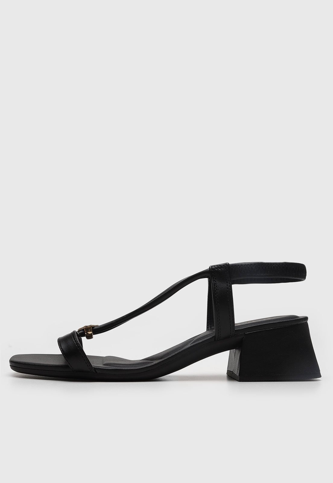 Imagem principal Sandália Feminina cê Salto Bloco Baixo Preta BEBECÊ preto