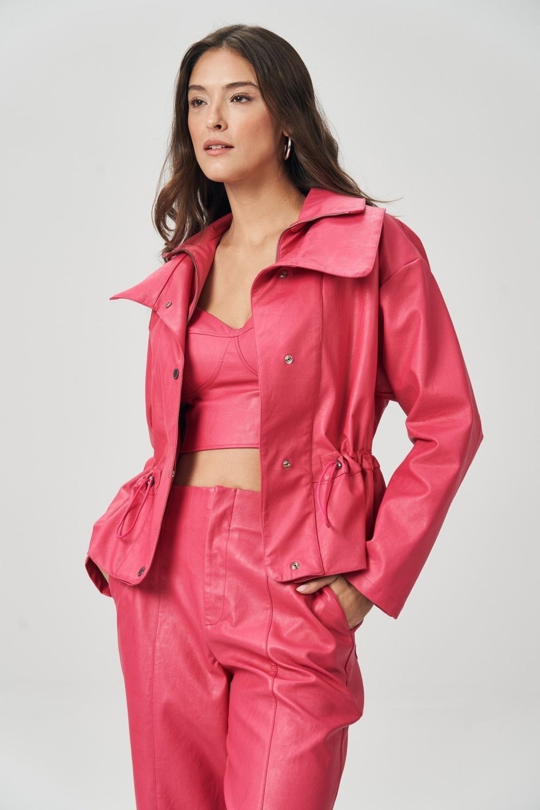 Imagem principal Jaqueta Acinturada PU Feminina Acostamento ACT FEMININO preto