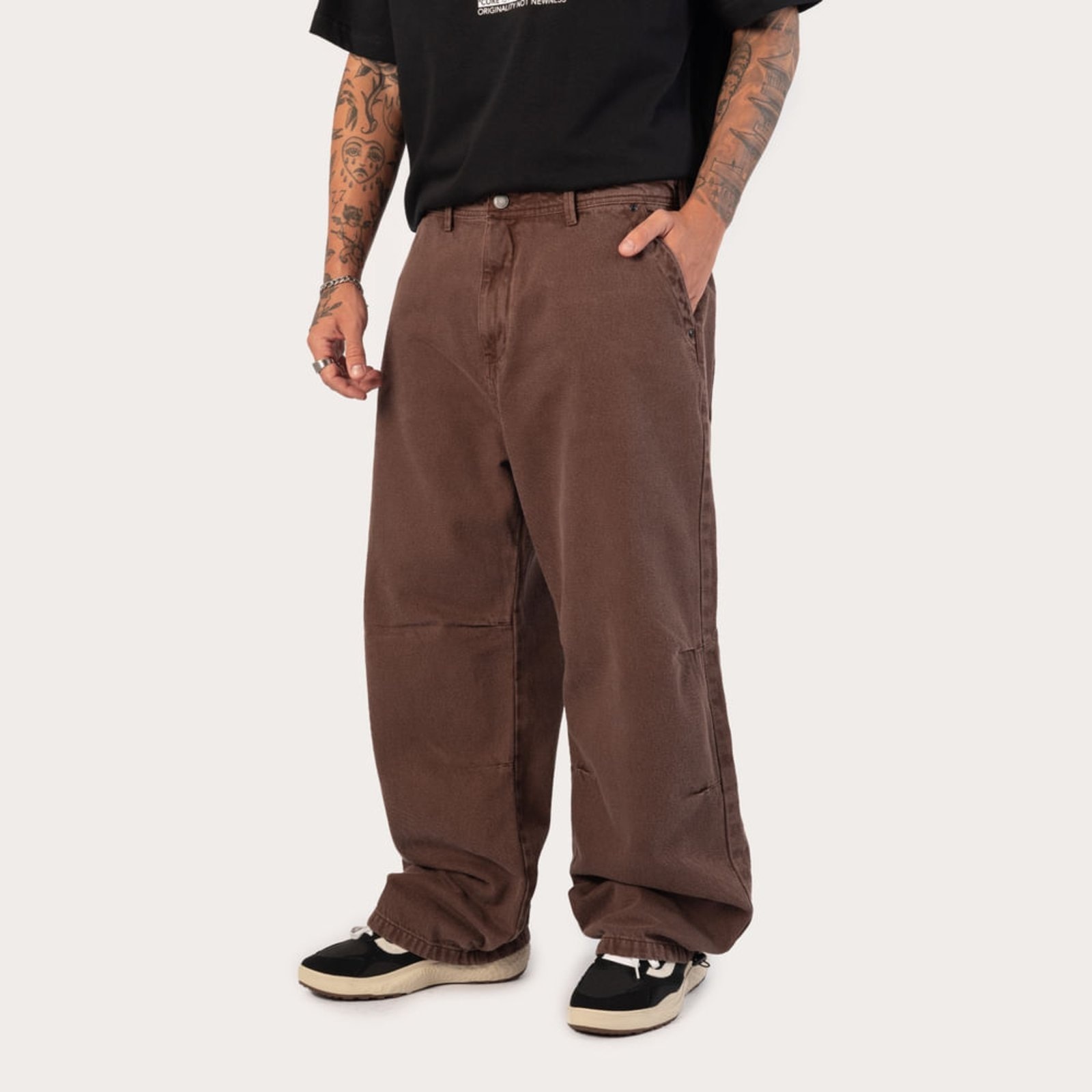 Imagem principal Calça Sarja Overloose MCD marrom