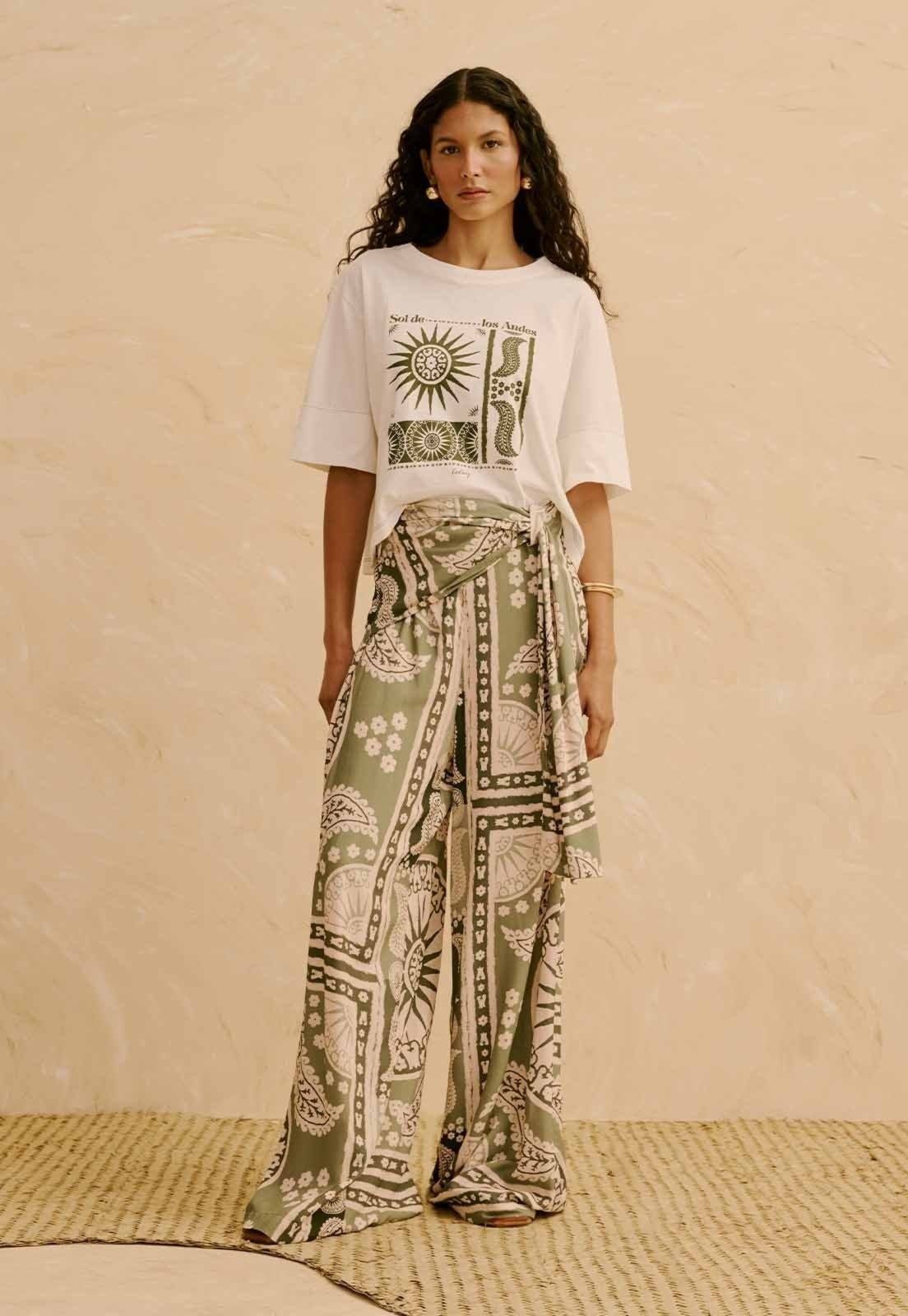 Imagem principal Calça Com Faixa Estampada Incaica CaCay verde oliva