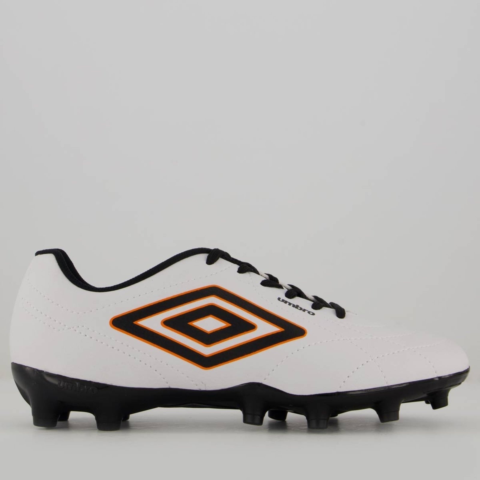 Imagem principal Chuteira Umbro Class Footballer Campo e Preto e Laranja Umbro branco