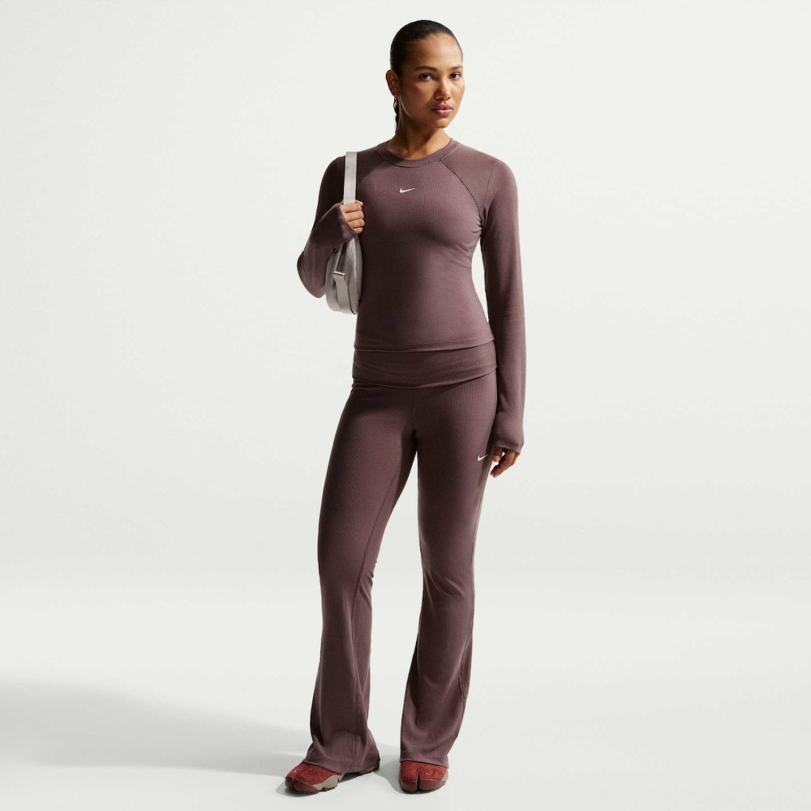 Imagem principal Calça Nike Sportswear Chill Knit Feminina Nike marrom