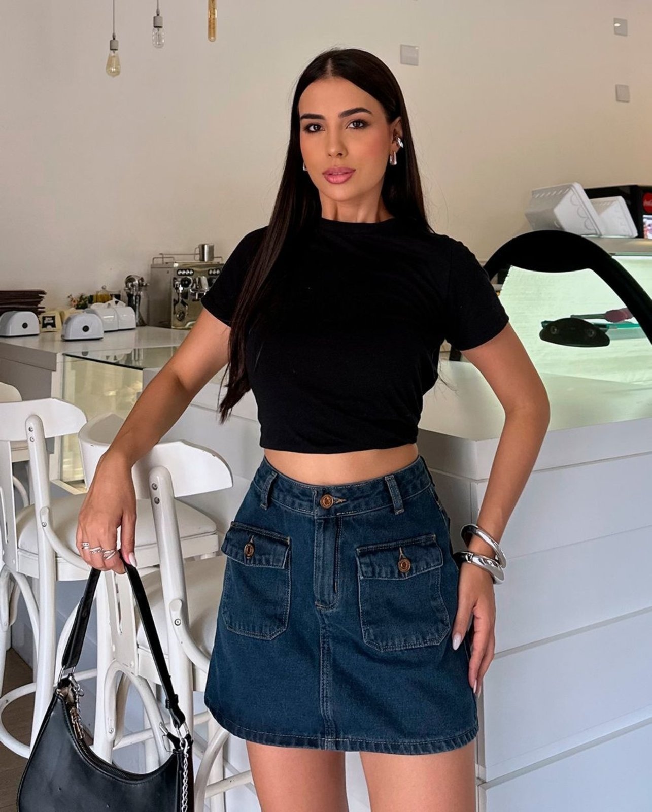 Imagem principal Mini Saia Jeans Feminina com Lapela No Bolso 25231 Black Blue Consciência jeans black