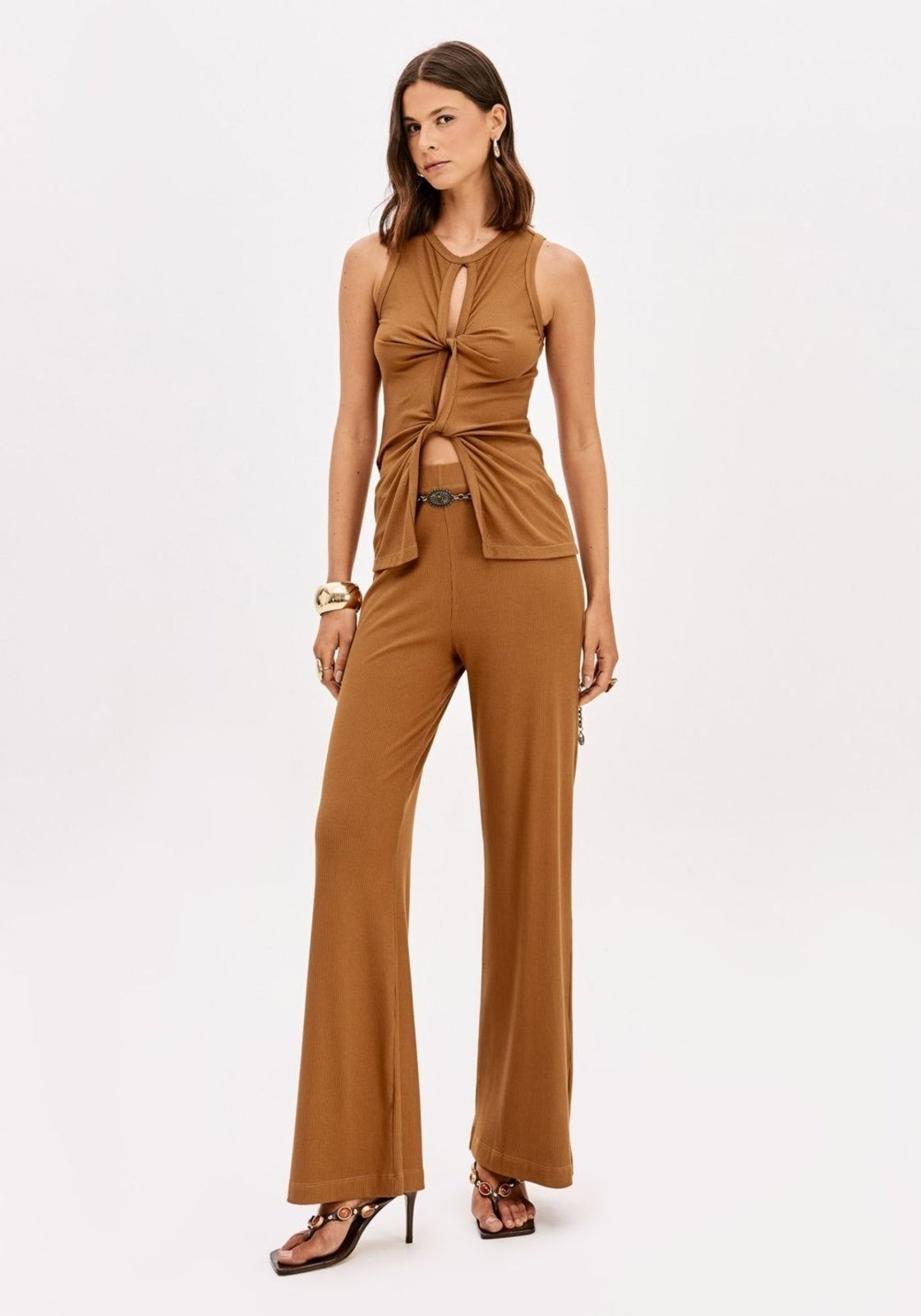 Imagem principal Calça Wide Leg Cintura Alta Canelada Lança Perfume marrom