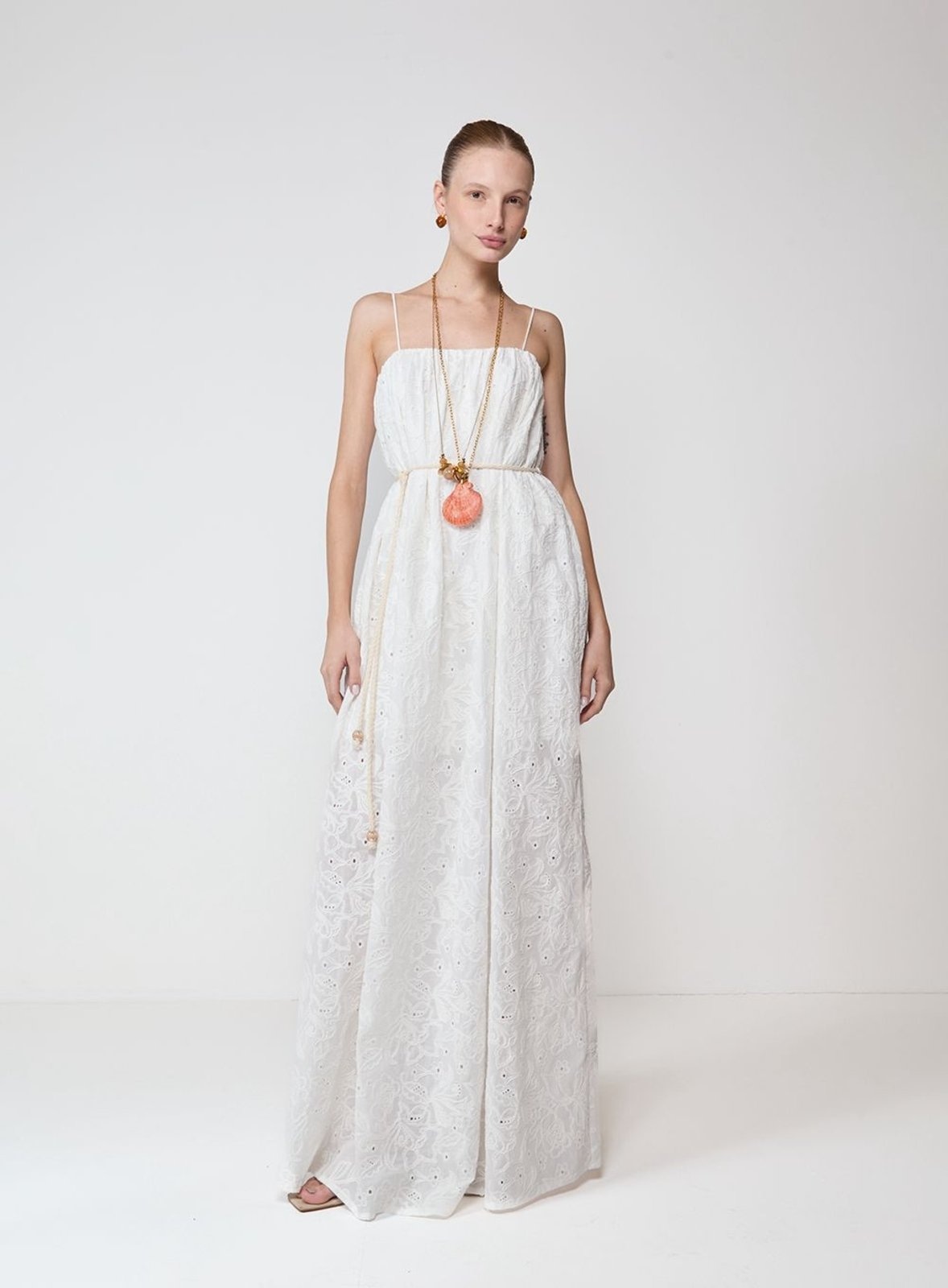 Imagem principal Vestido Longo Amplo Bordado Colcci Off Shell Colcci branco