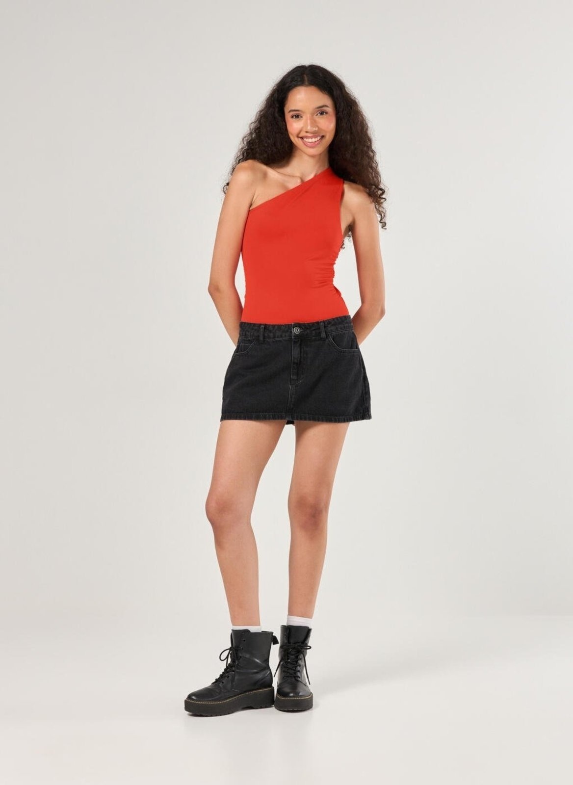 Imagem principal Saia Jeans Preta Com Short Embutido Youcom preto