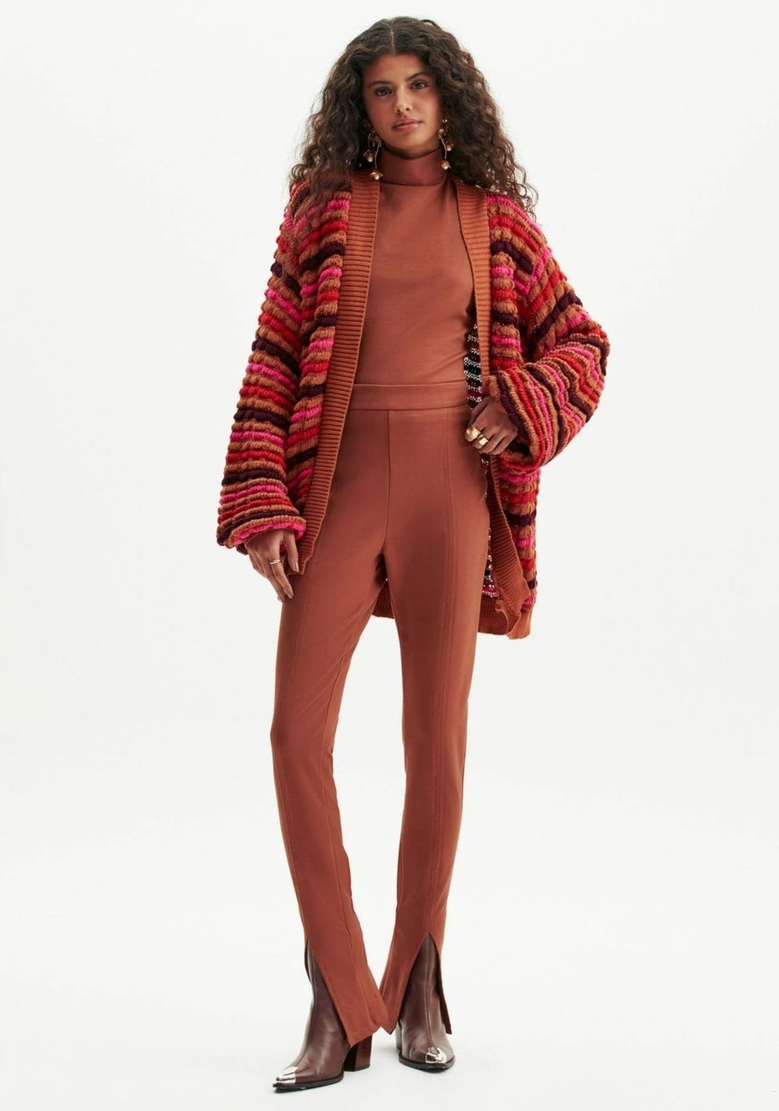 Imagem principal Legging Boot Cut Cintura Alta Lança Perfume marrom