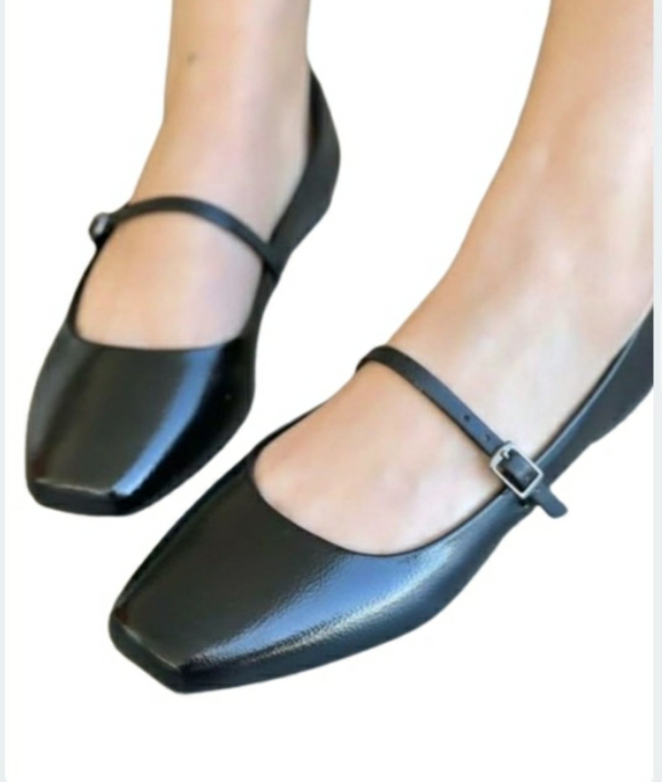 Imagem principal Sapatilha Delazari Bico Quadrado Preta com tira de abotoar Delazari preto