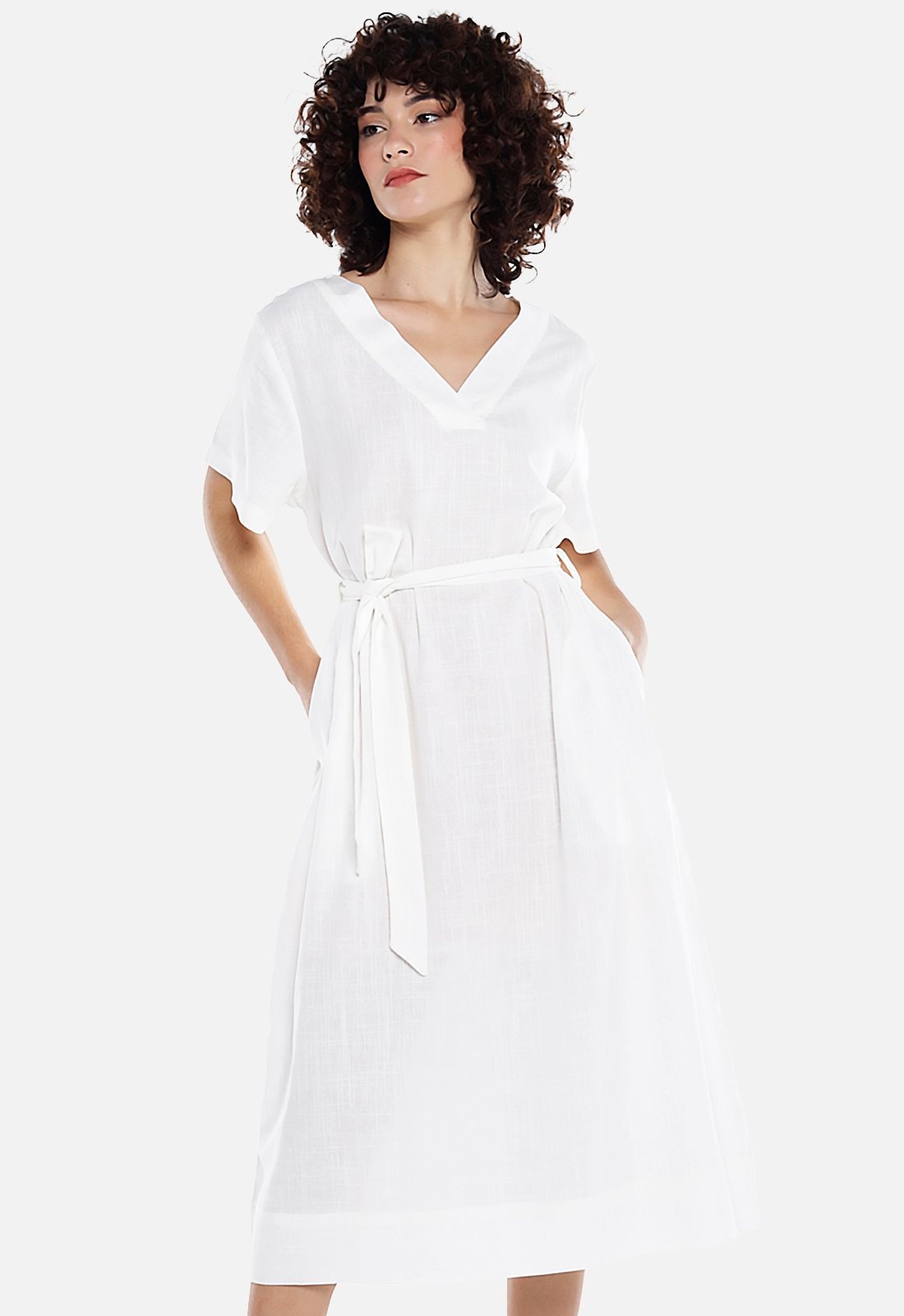 Imagem principal Vestido de Linho Off-White Midi com Bolsos Manga Curta SOB off-white white