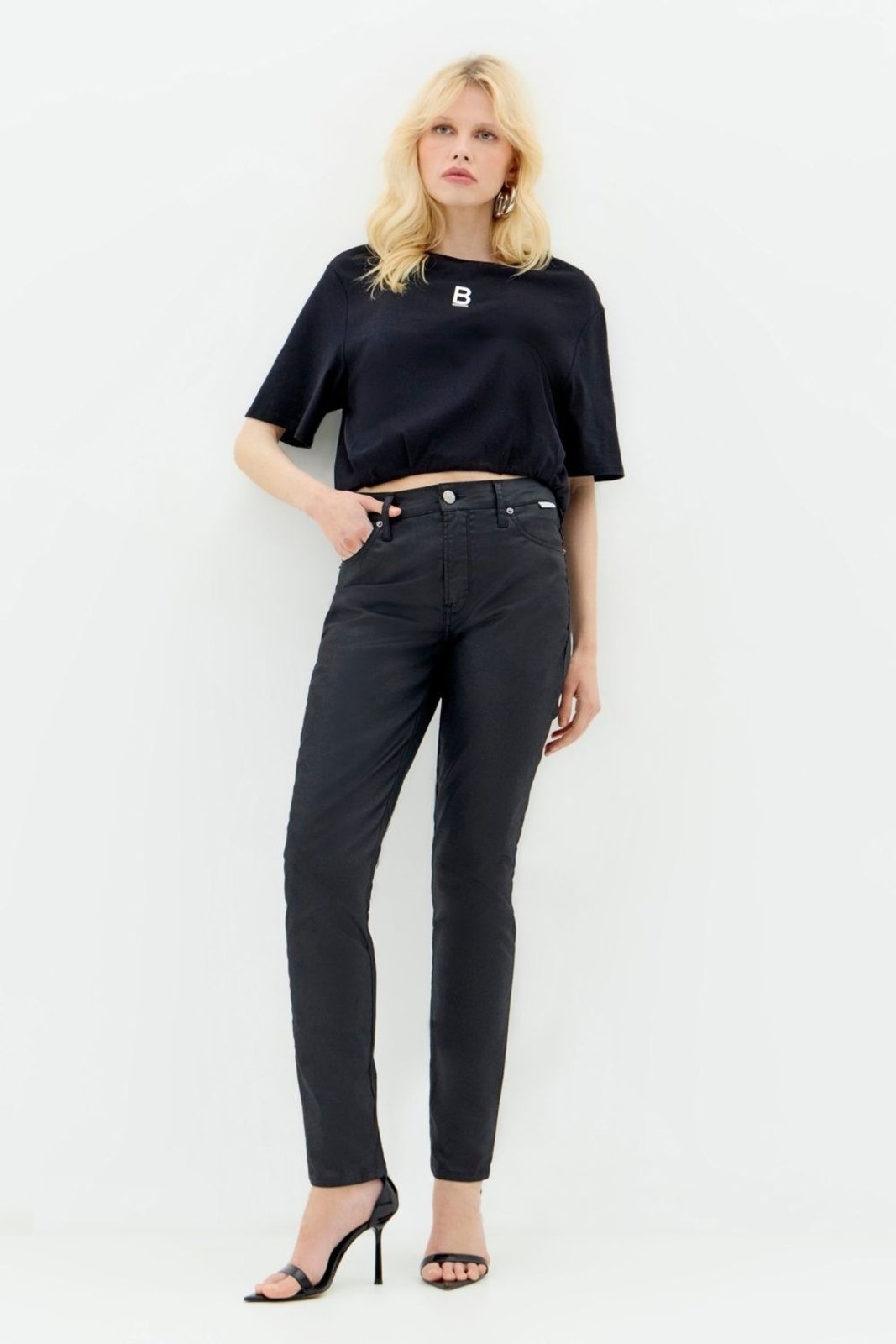 Imagem principal Calça Jeans Skinny Resinada Feminina Inblanche preto