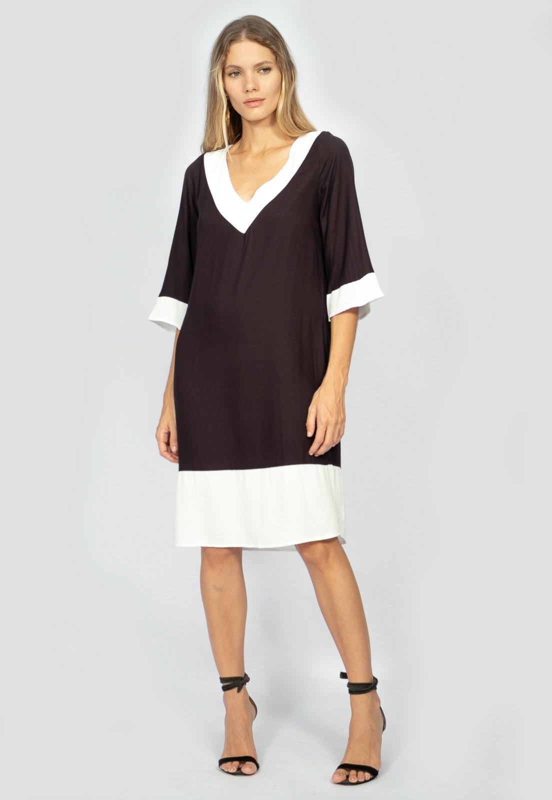 Imagem principal Vestido Curto Amazonia Vital Viscose Amplo Bicolor e Amazonia Vital branco/preto