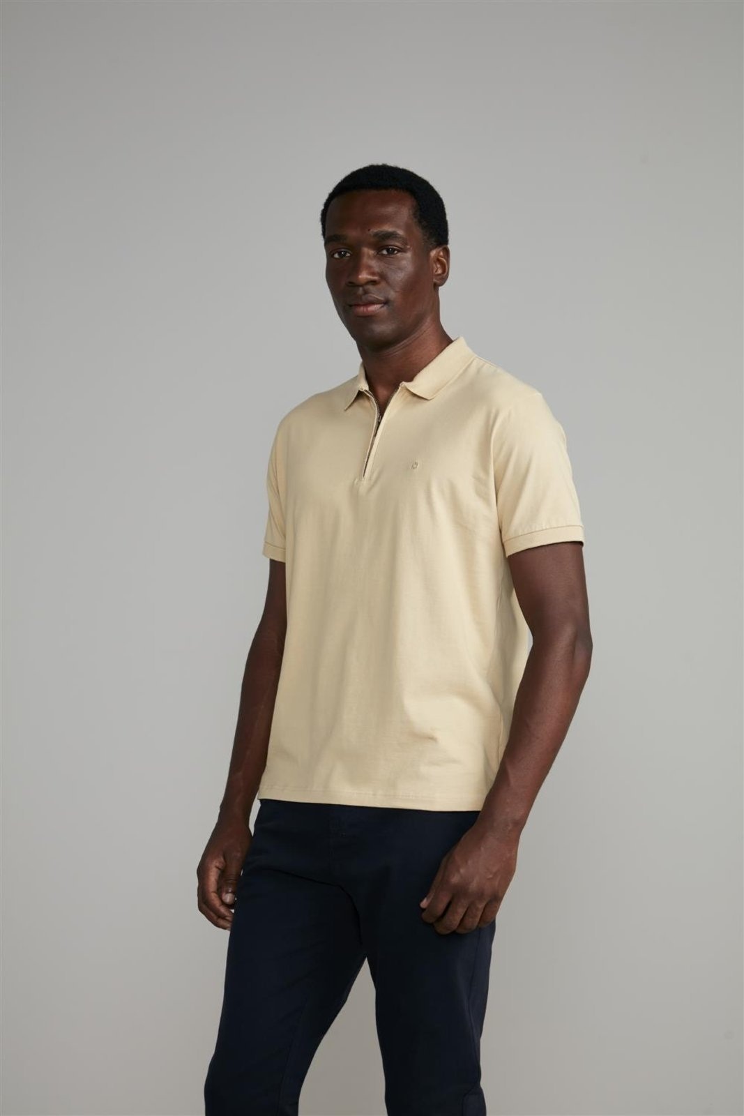 Imagem principal HIGHSTIL Polo Manga Curta com Zíper Comfort Básica Banana HIGHSTIL amarelo