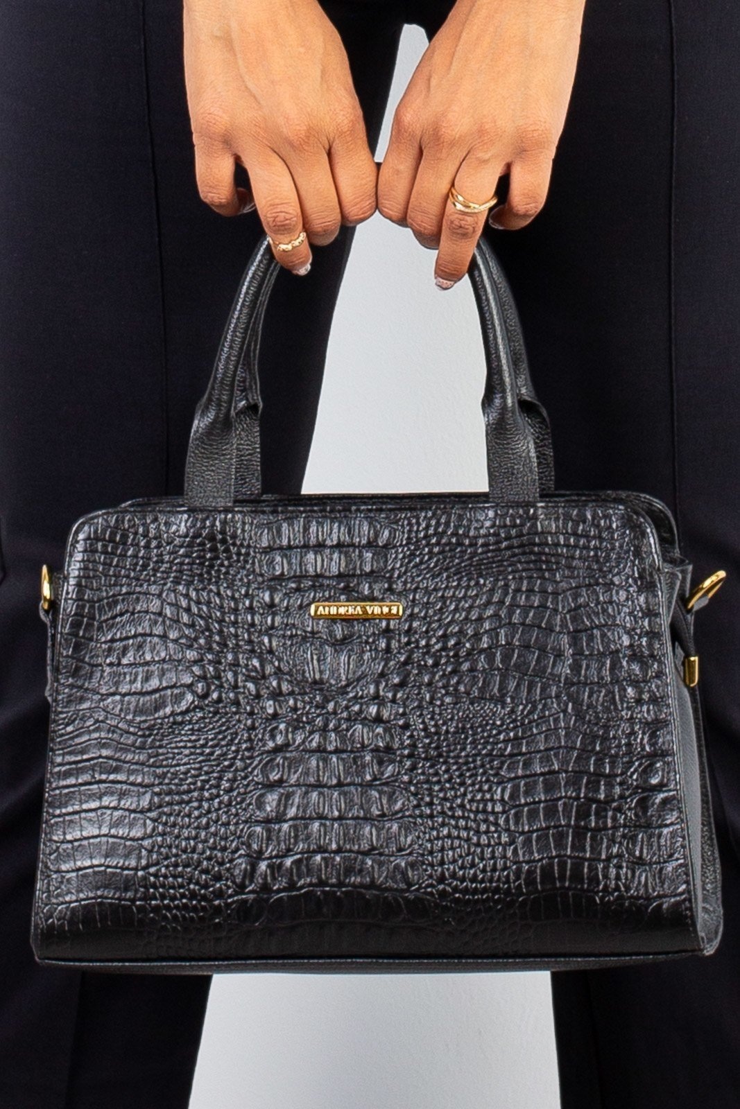 Imagem principal Bolsa de couro croco estruturada Emili Andrea Vinci preto